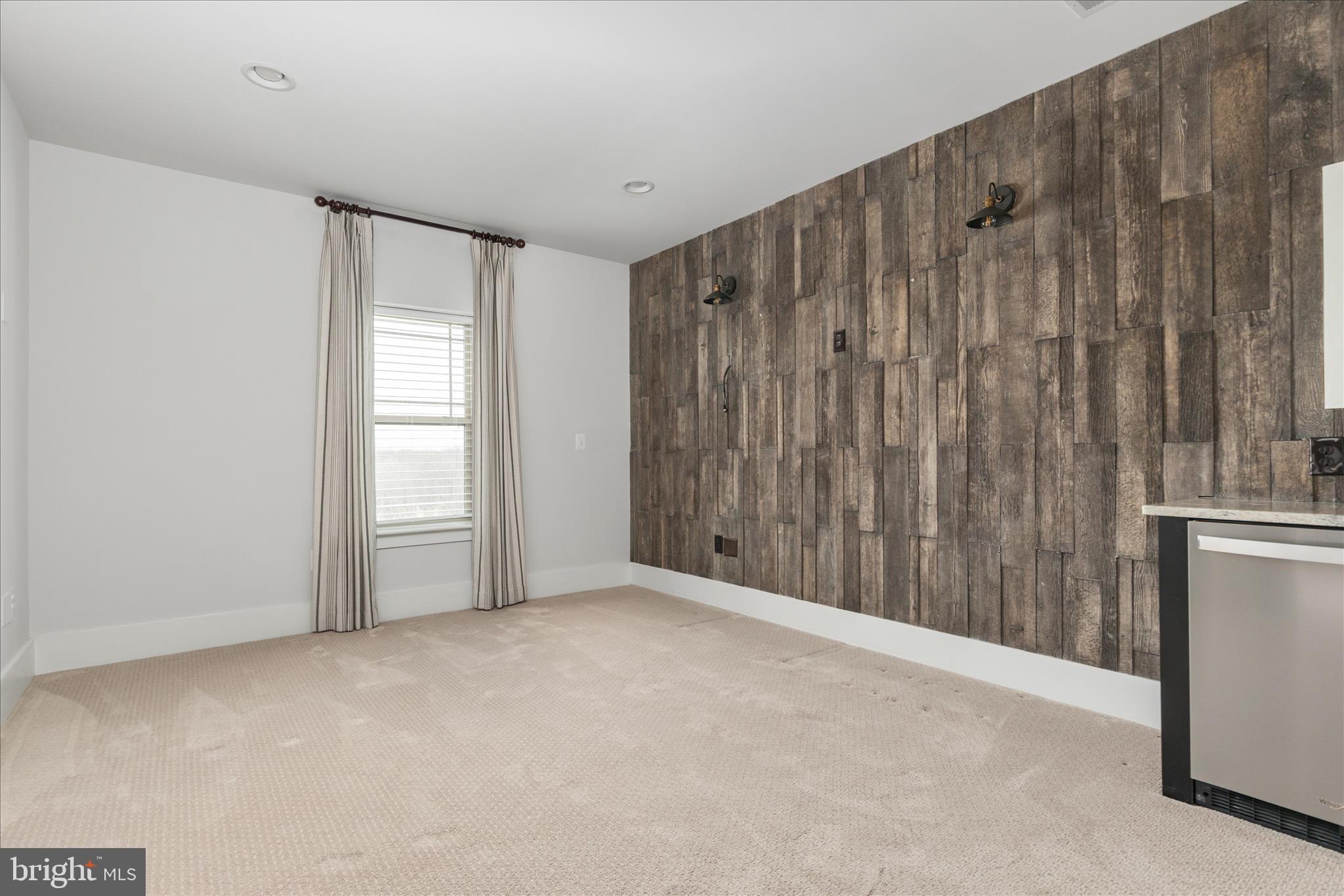 EMBREY MILL - Residential