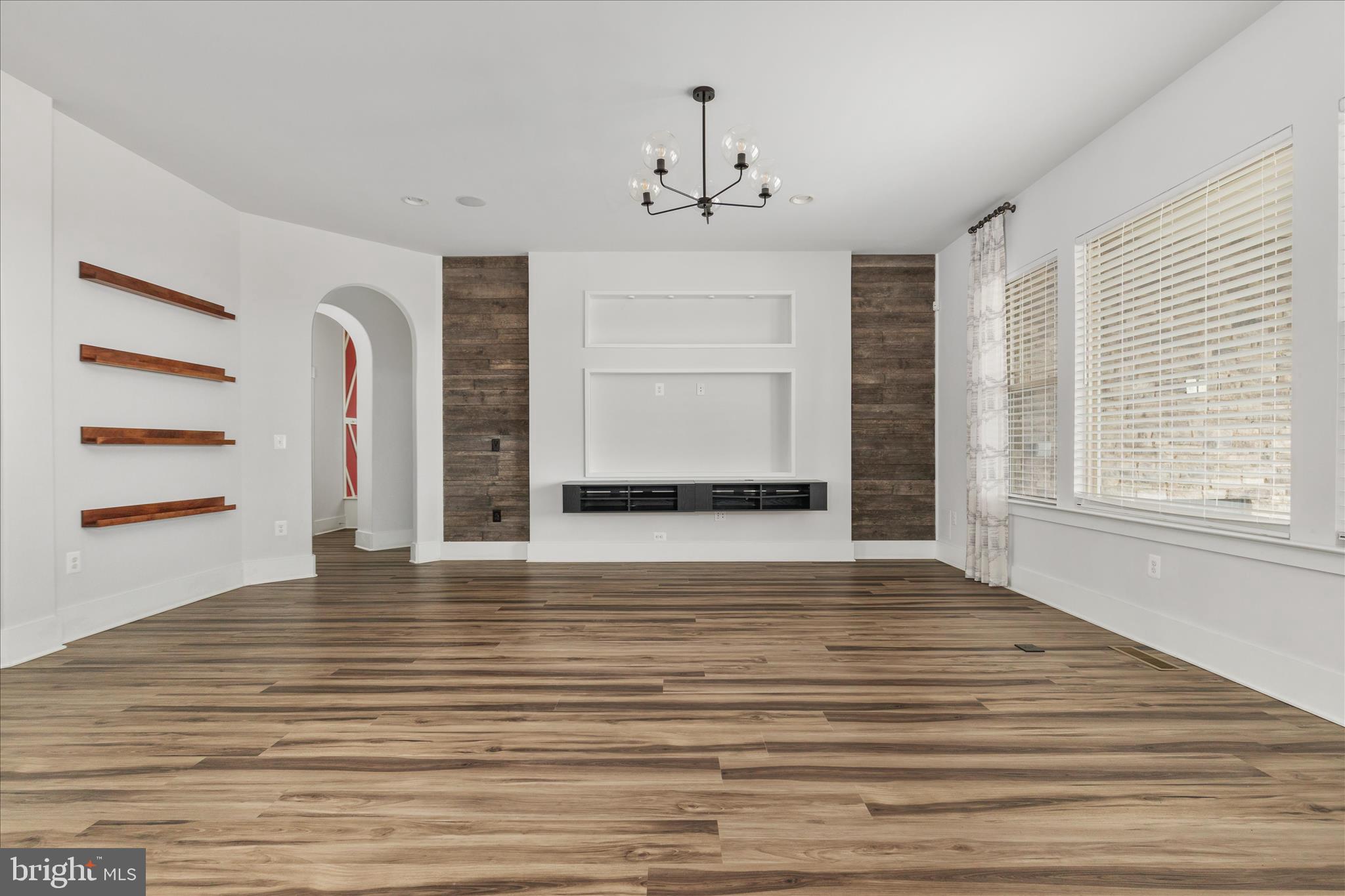 EMBREY MILL - Residential