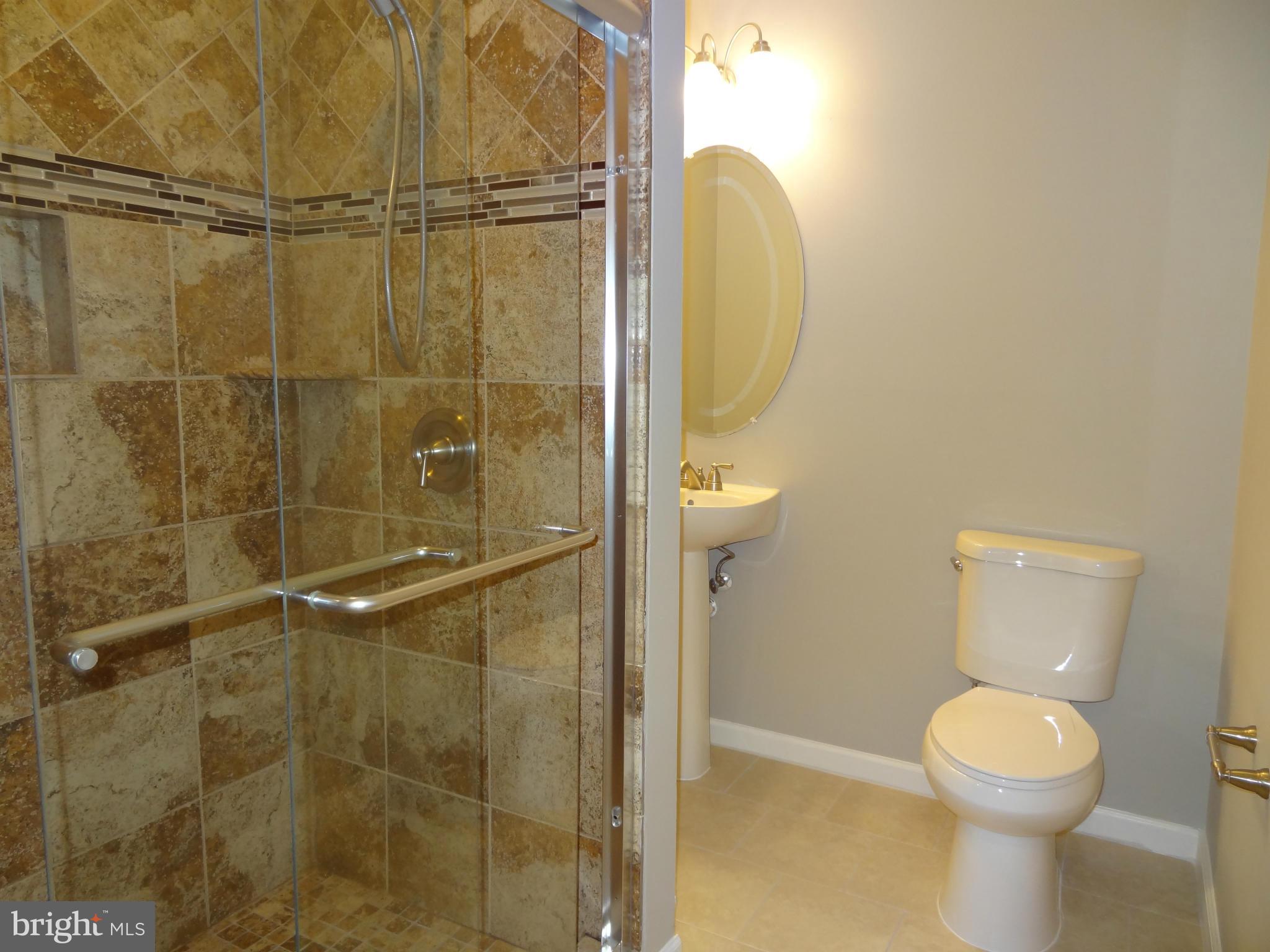 REGENTS WALK - Residential