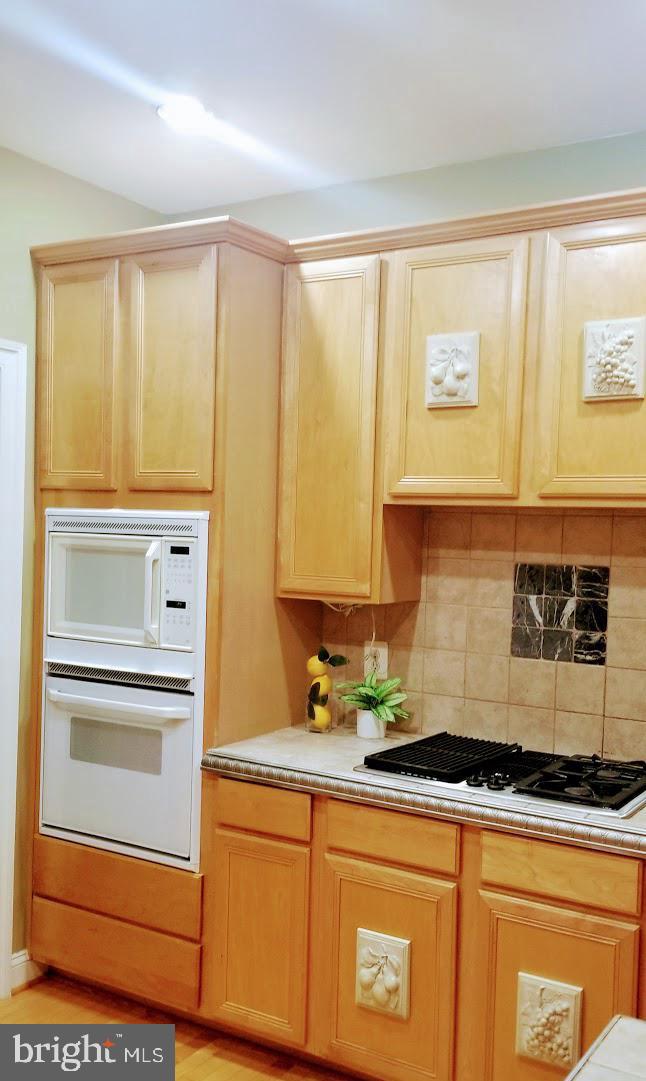 WOODMORE-RESUB-PLAT 4> - Residential