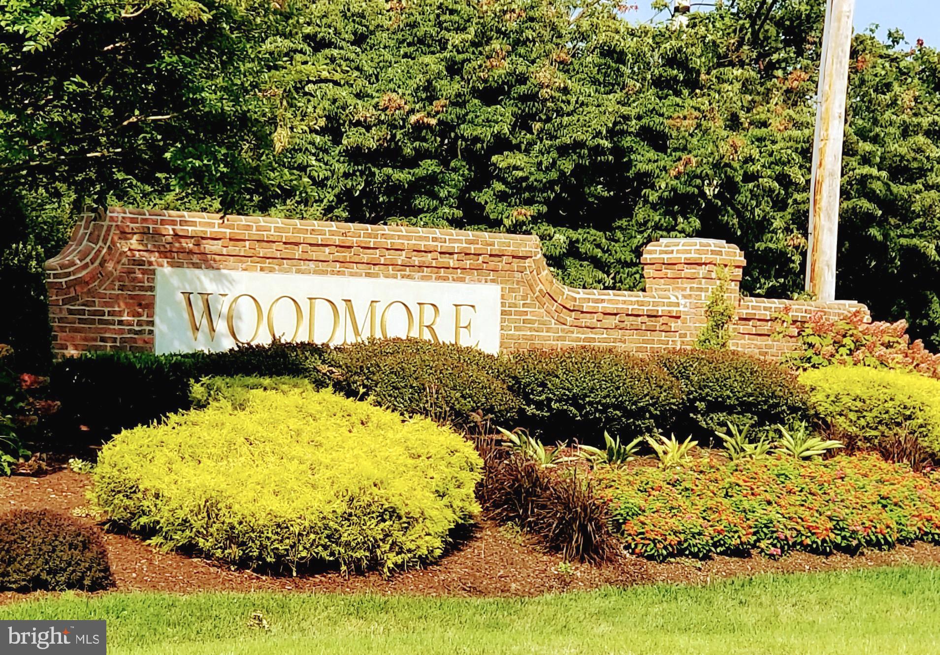 WOODMORE-RESUB-PLAT 4> - Residential