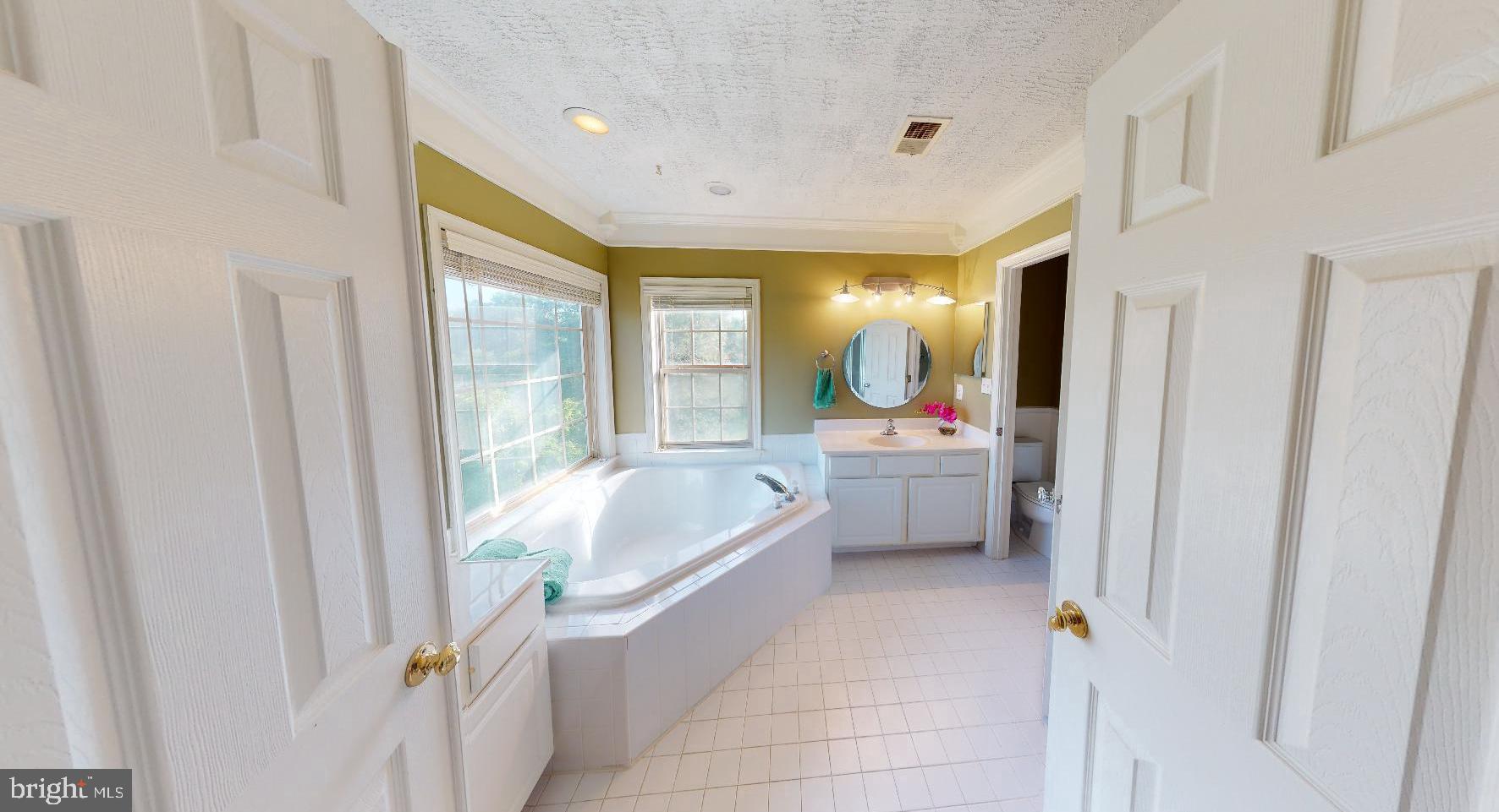 WOODMORE-RESUB-PLAT 4> - Residential