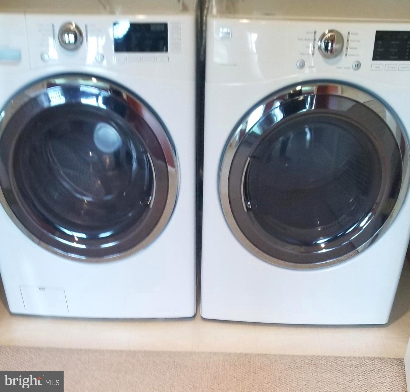 WOODMORE-RESUB-PLAT 4> - Residential