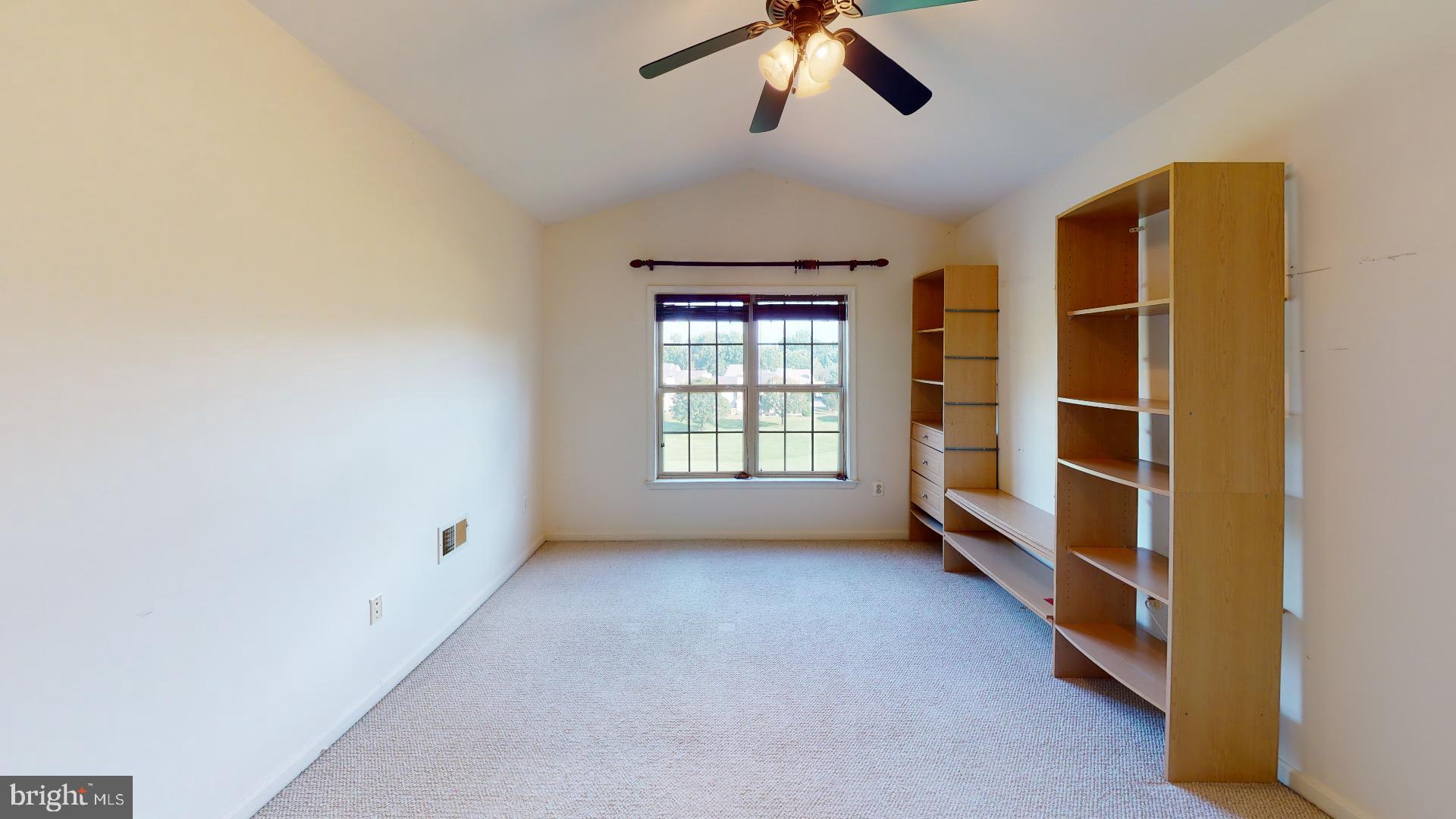 WOODMORE-RESUB-PLAT 4> - Residential