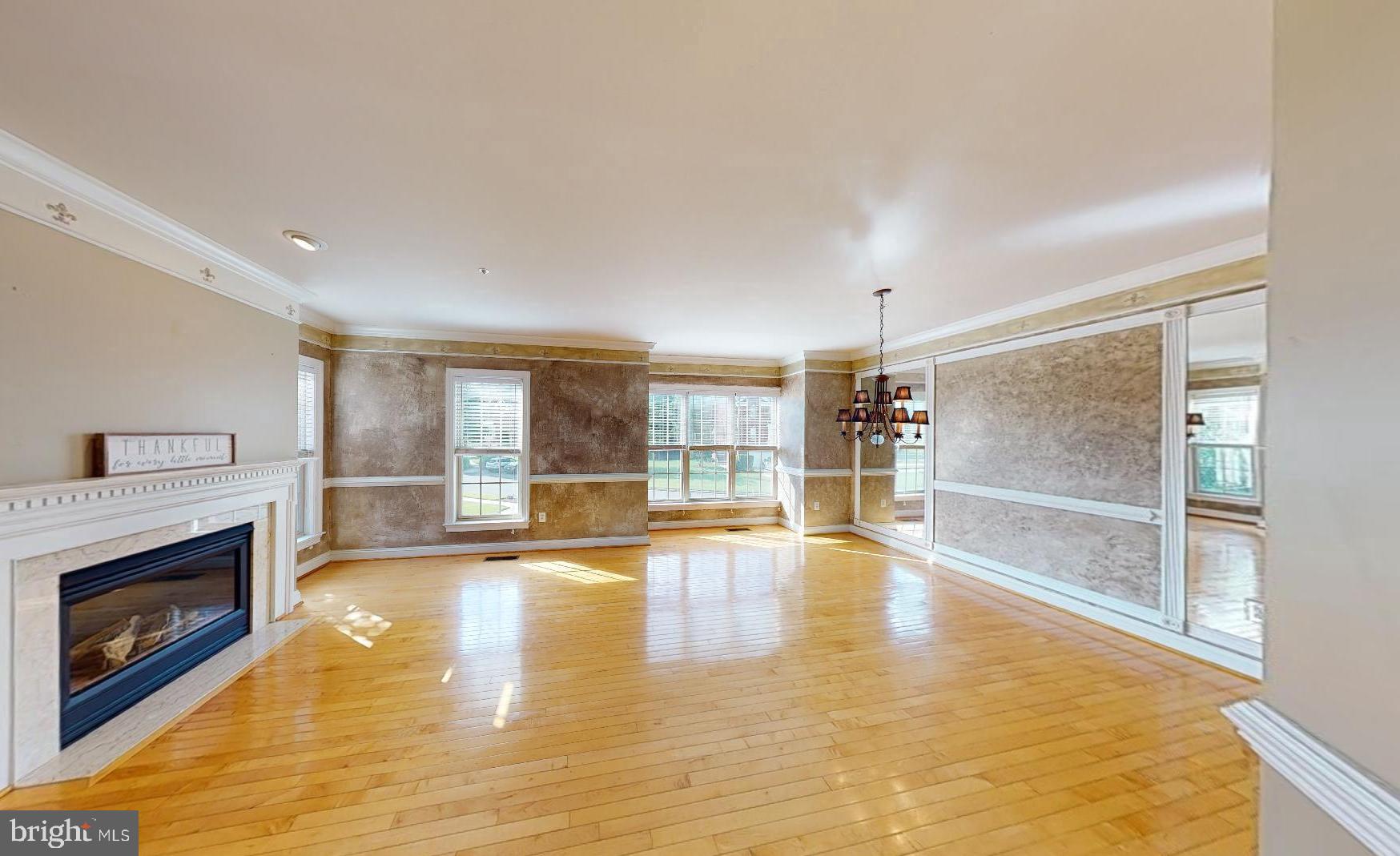 WOODMORE-RESUB-PLAT 4> - Residential