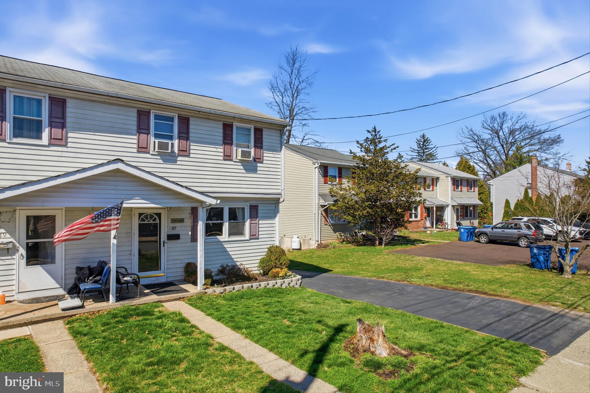 JUSTIN MANOR - Residential