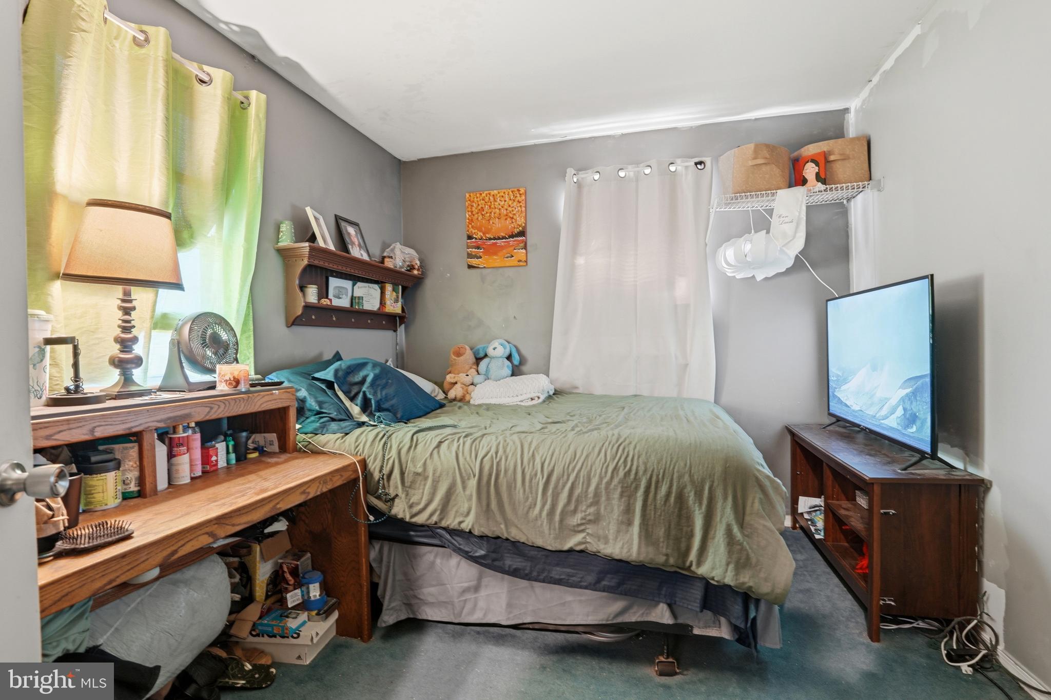 JUSTIN MANOR - Residential