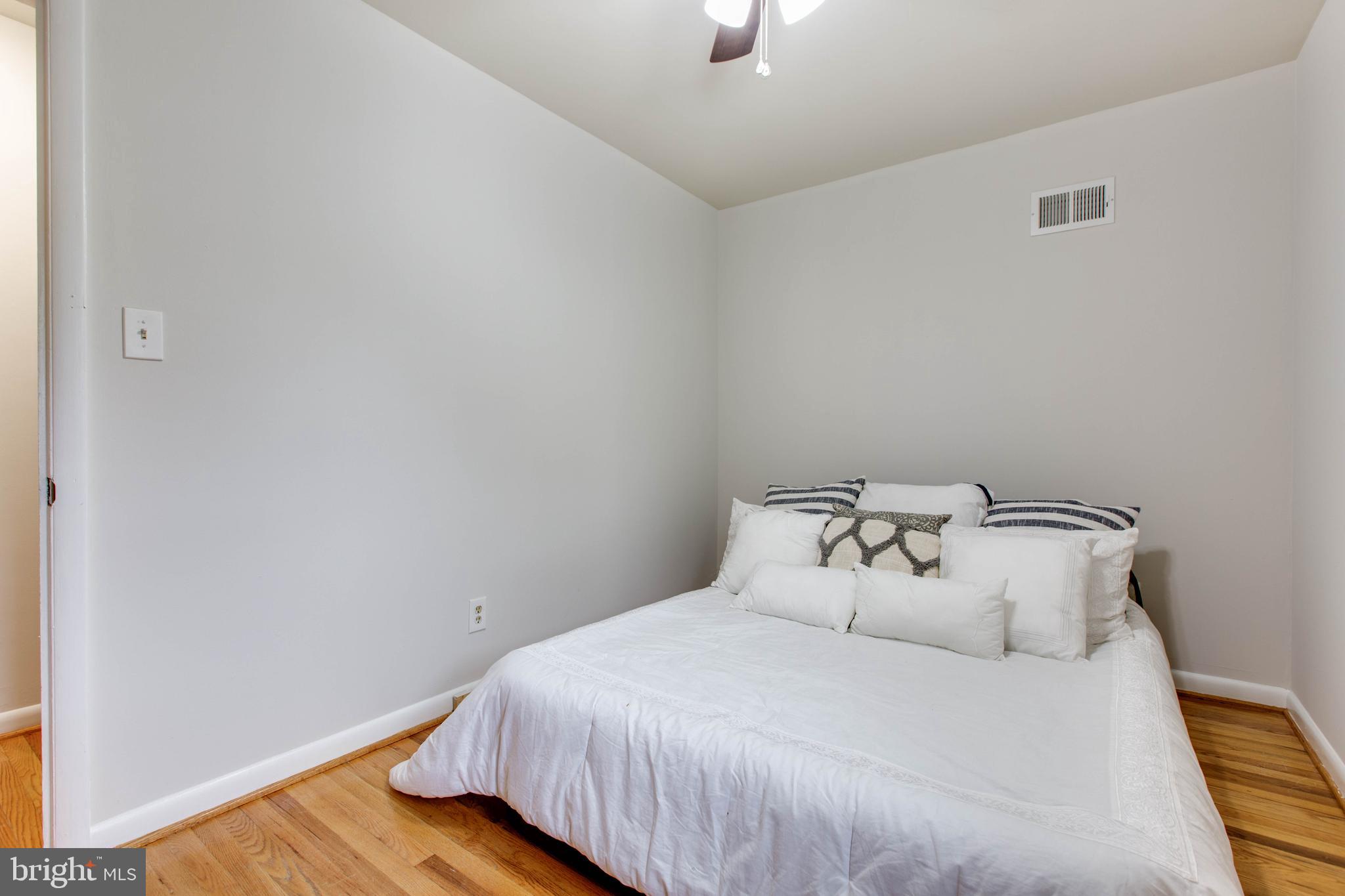 GLEN BURNIE PARK - Residential