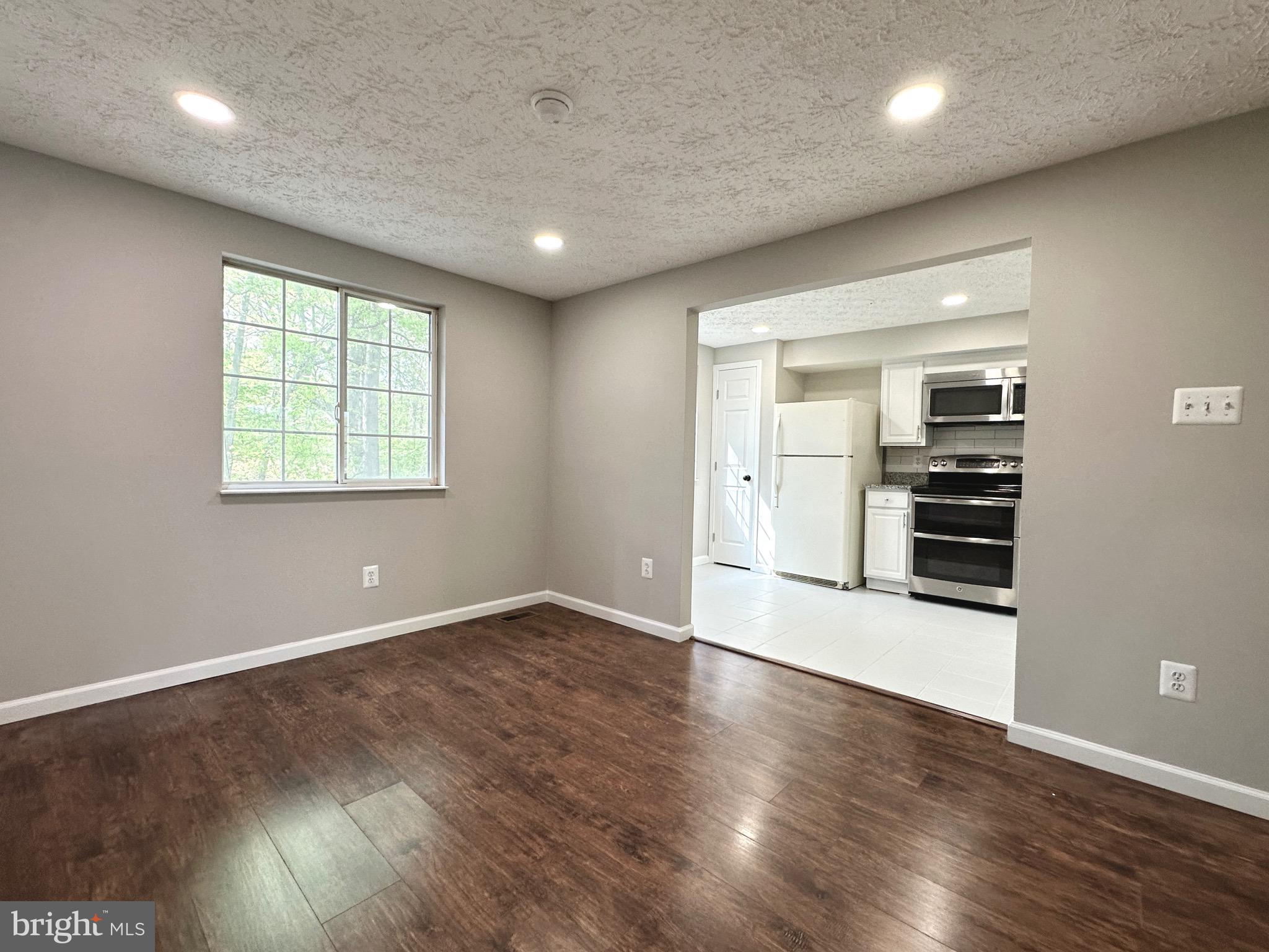 LITTLE ROCKY RUN - Residential Lease