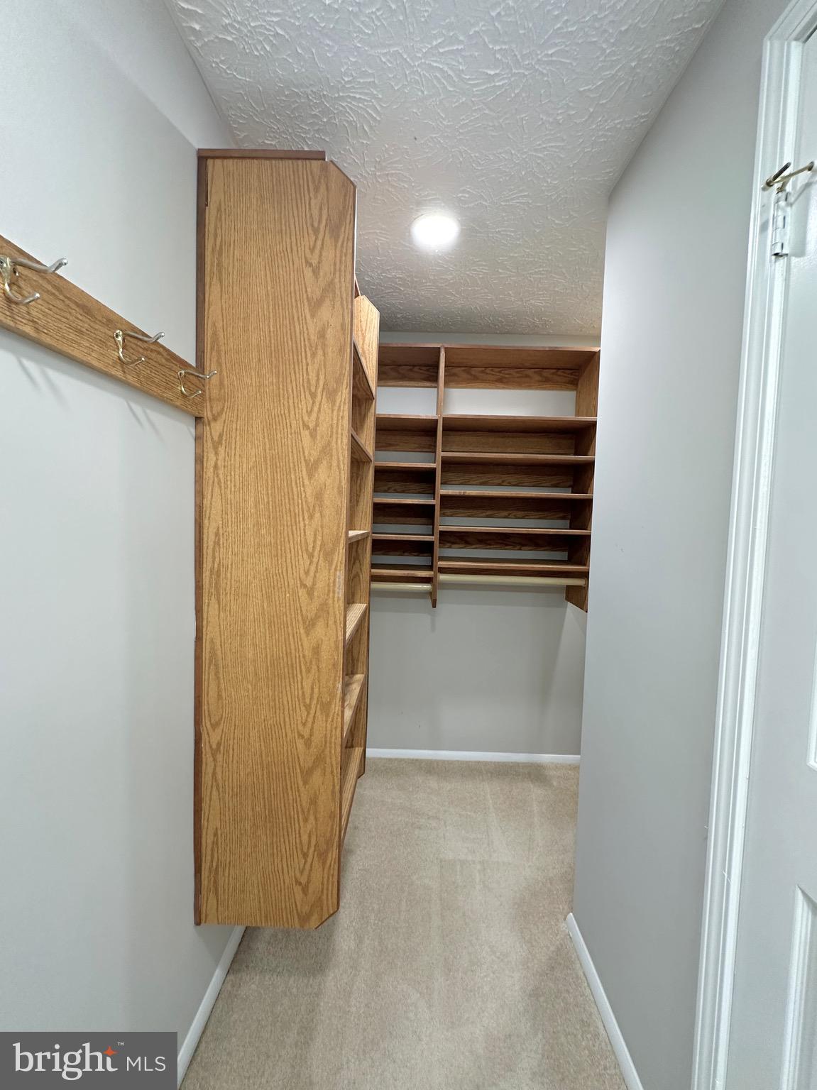 LITTLE ROCKY RUN - Residential Lease