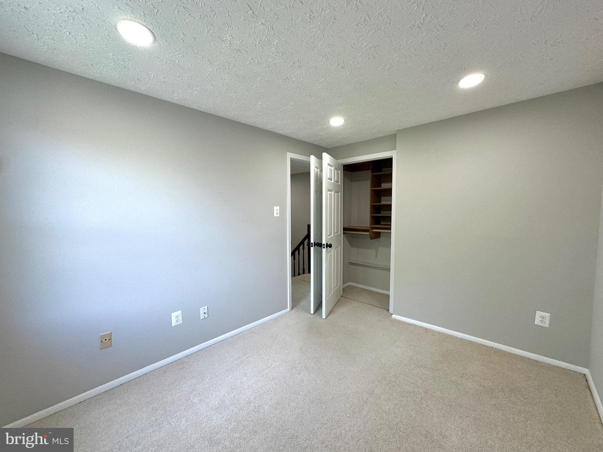 LITTLE ROCKY RUN - Residential Lease