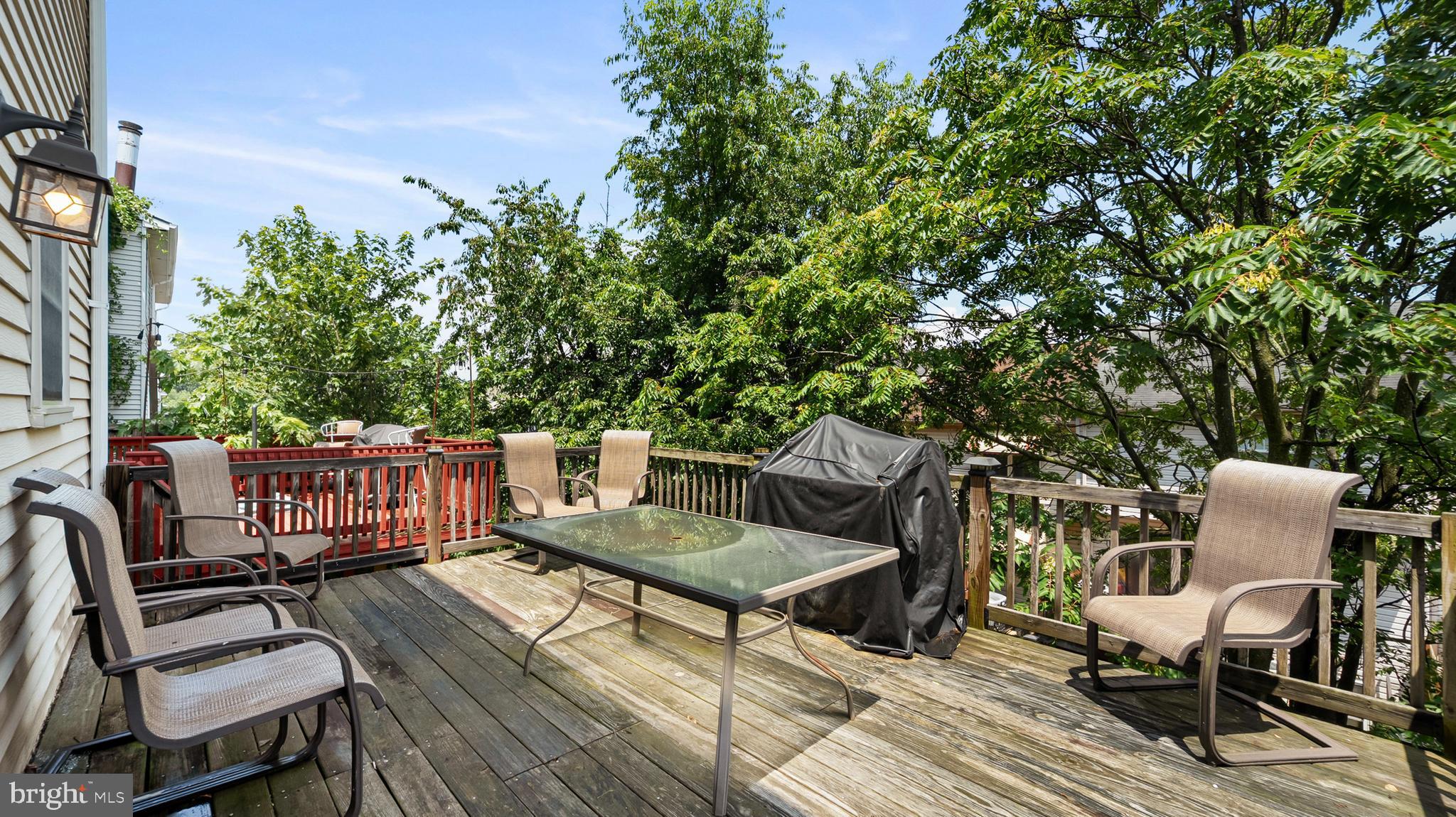 OAKHURST - Residential