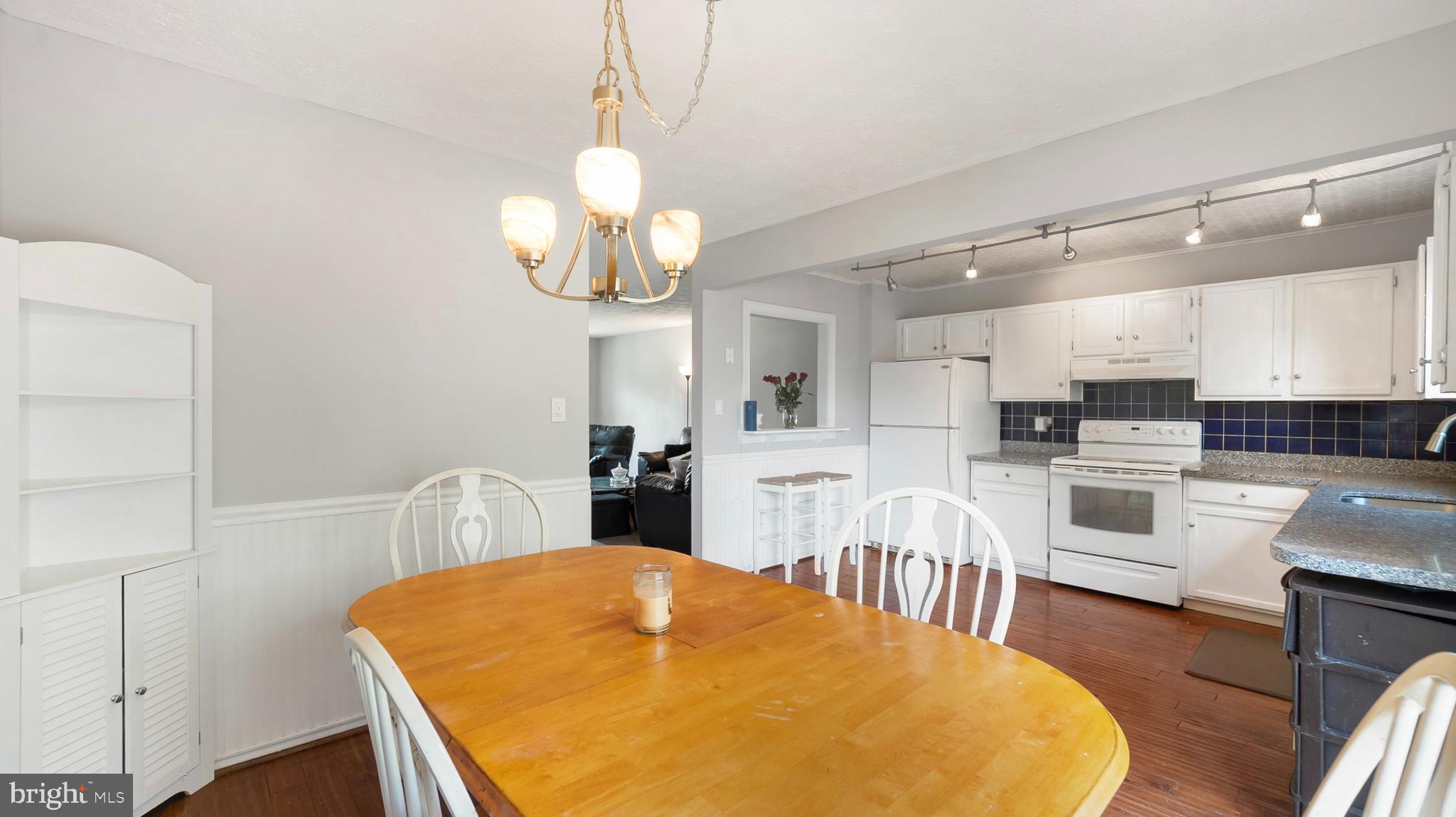 OAKHURST - Residential