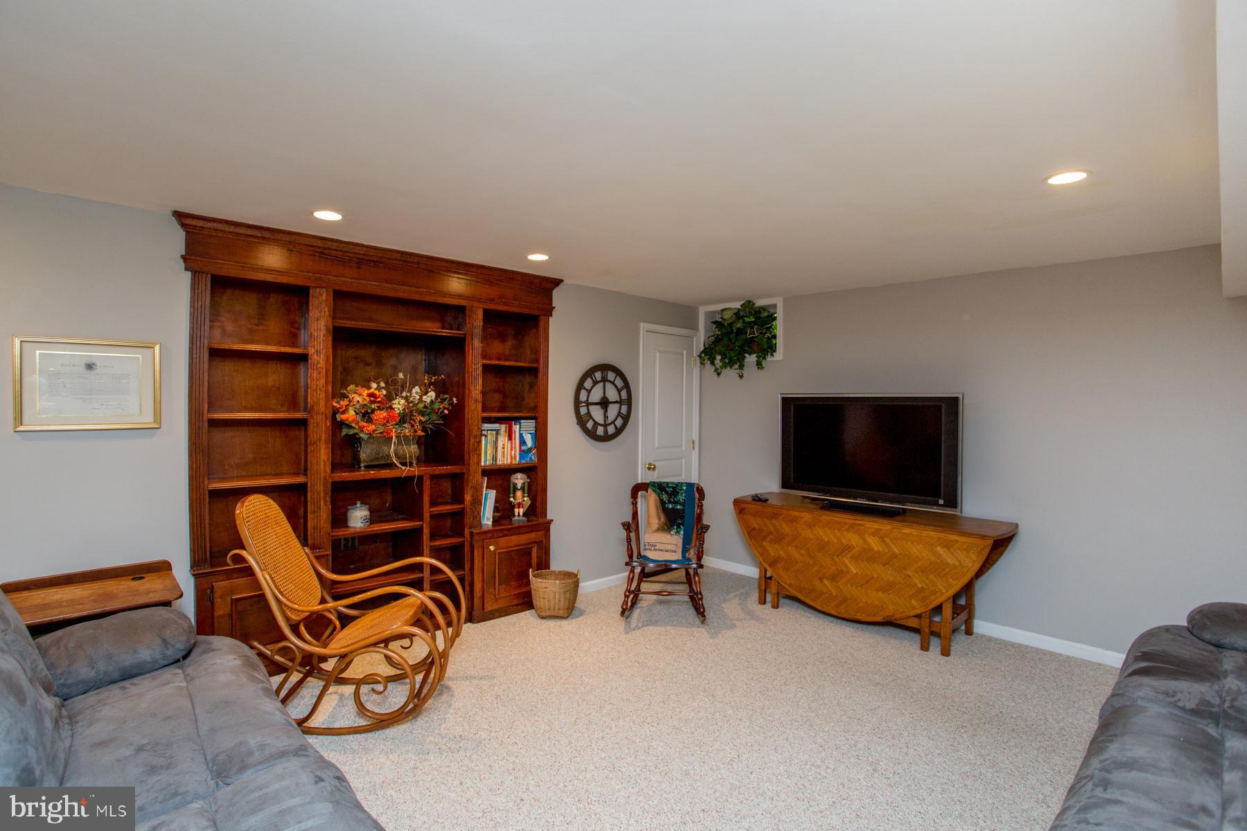 DOYLESTOWN STATION - Residential
