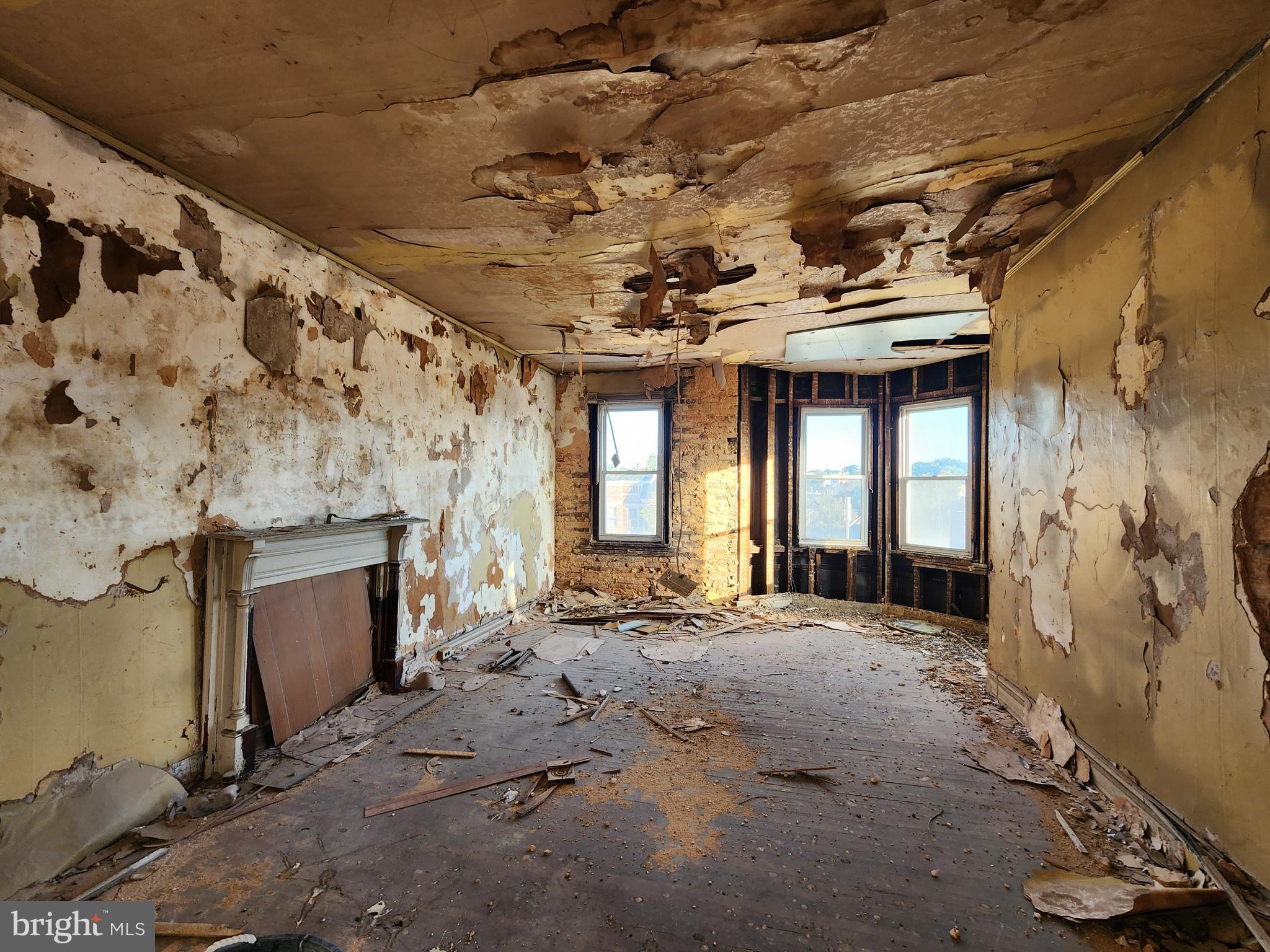 SANDTOWN-WINCHESTER - Commercial Sale