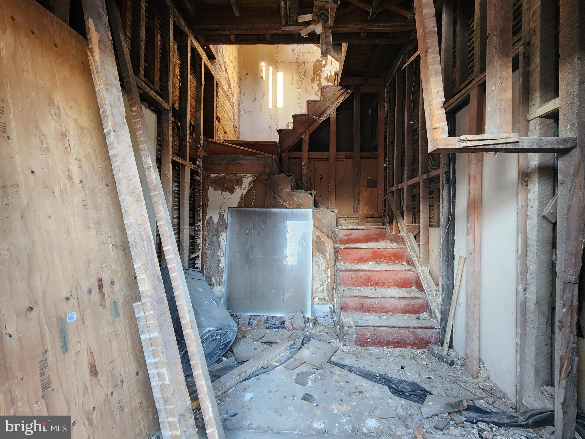 SANDTOWN-WINCHESTER - Commercial Sale