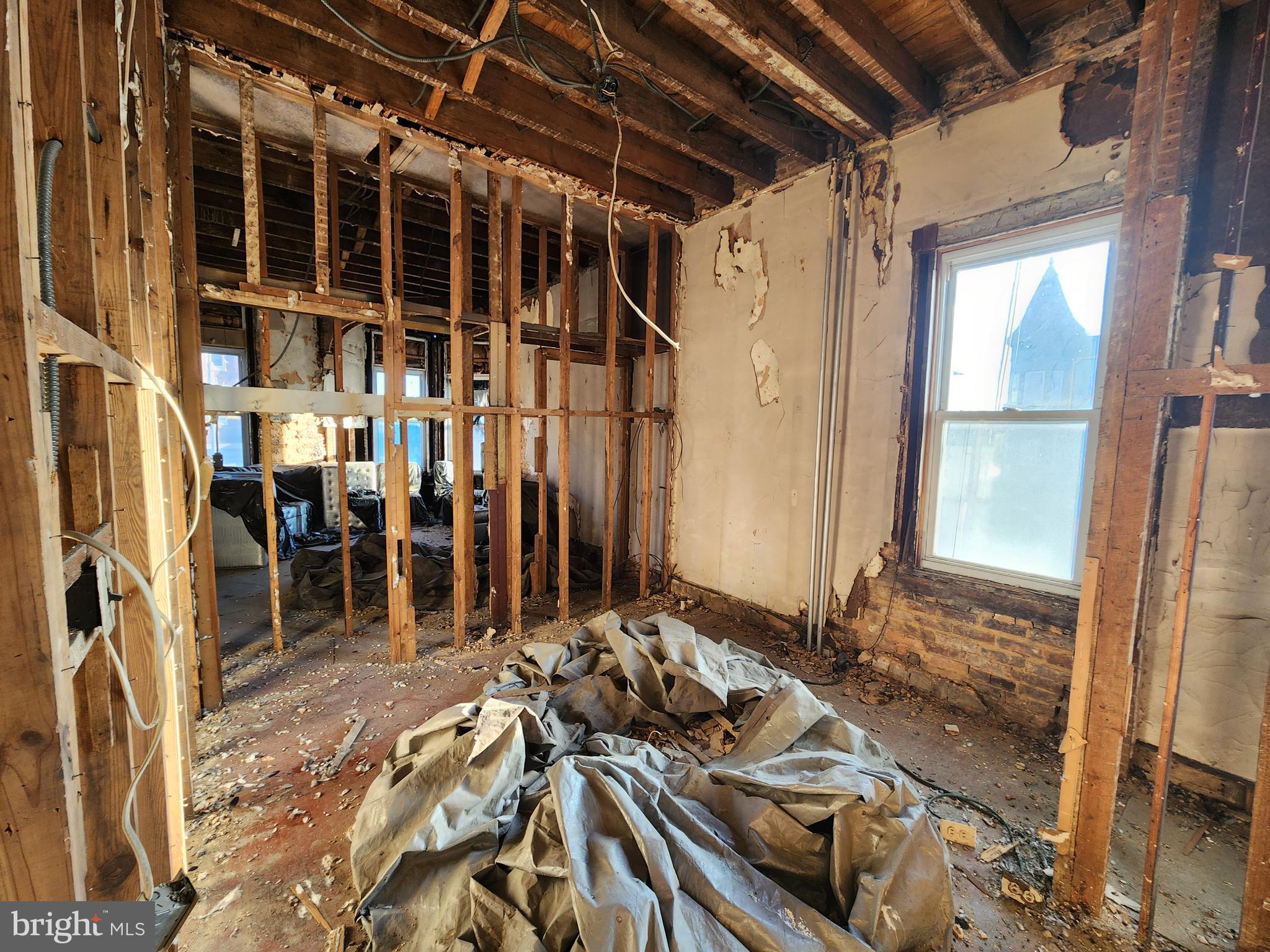 SANDTOWN-WINCHESTER - Commercial Sale