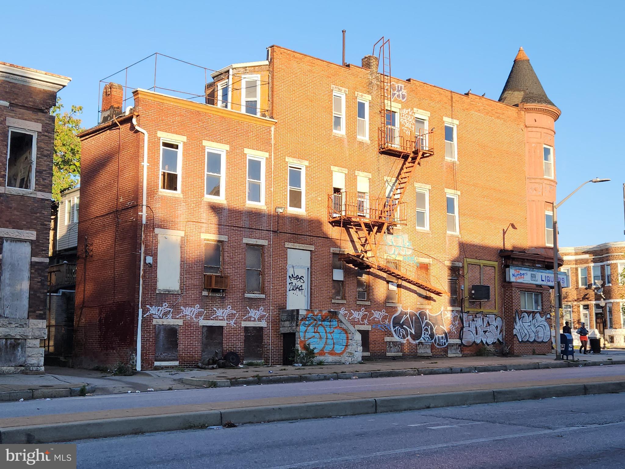 SANDTOWN-WINCHESTER - Commercial Sale