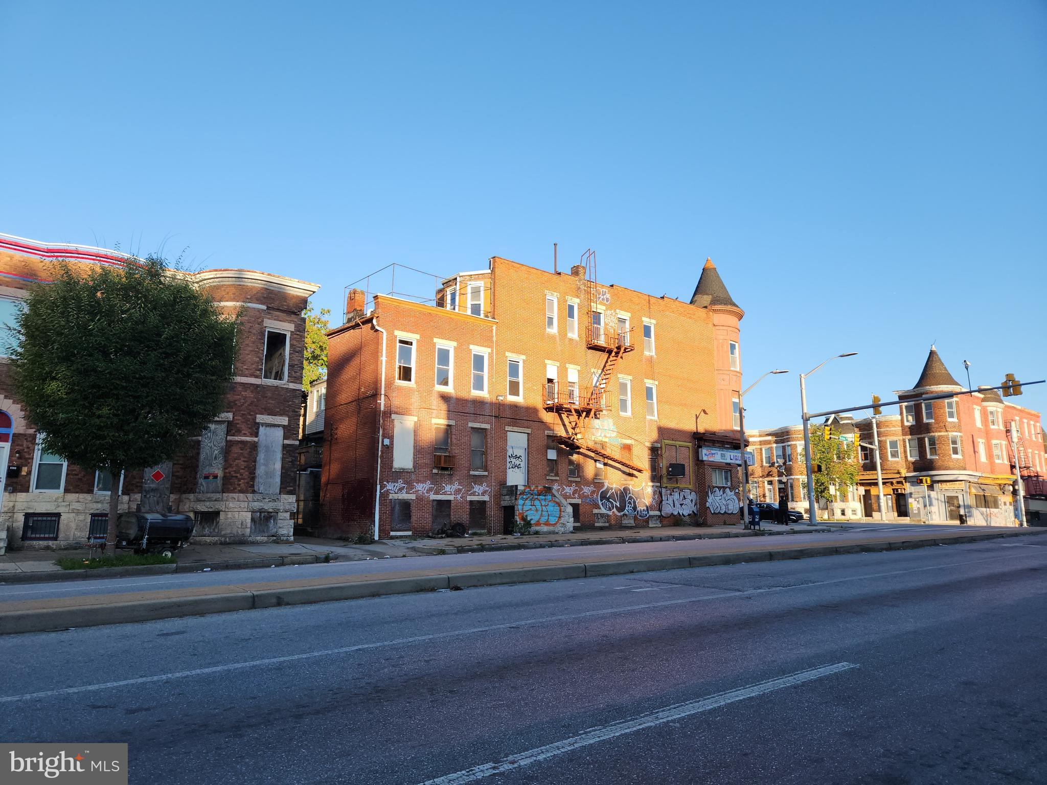 SANDTOWN-WINCHESTER - Commercial Sale