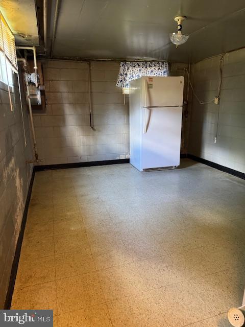 HALLS HILL - Residential