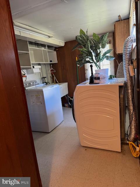 HALLS HILL - Residential