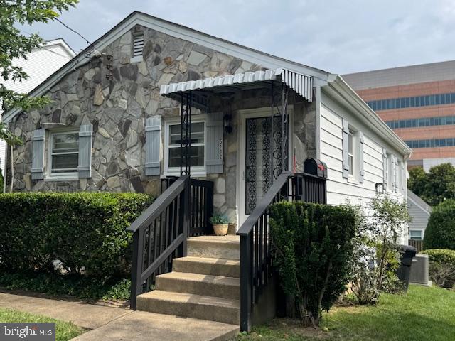 5132 19TH ROAD N