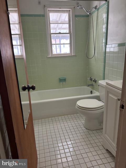 HALLS HILL - Residential