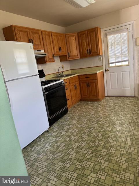 HALLS HILL - Residential