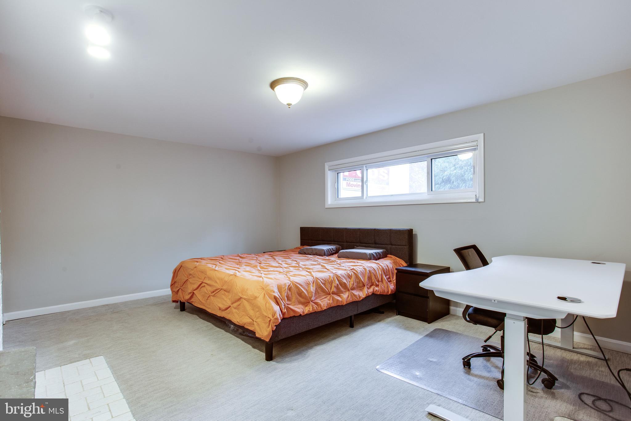 DEVON PARK - Residential Lease