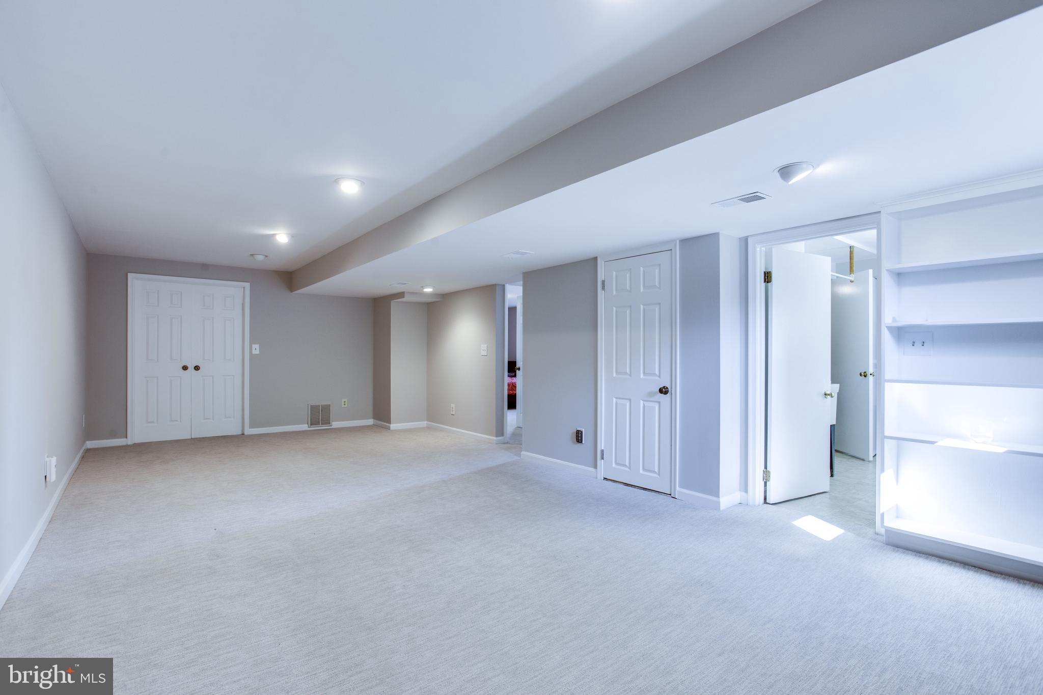 DEVON PARK - Residential Lease