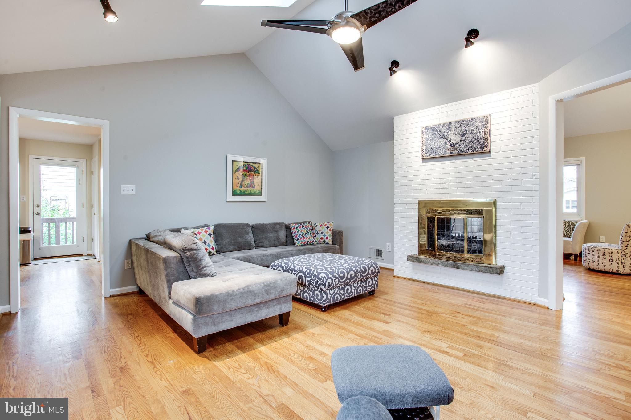 DEVON PARK - Residential Lease