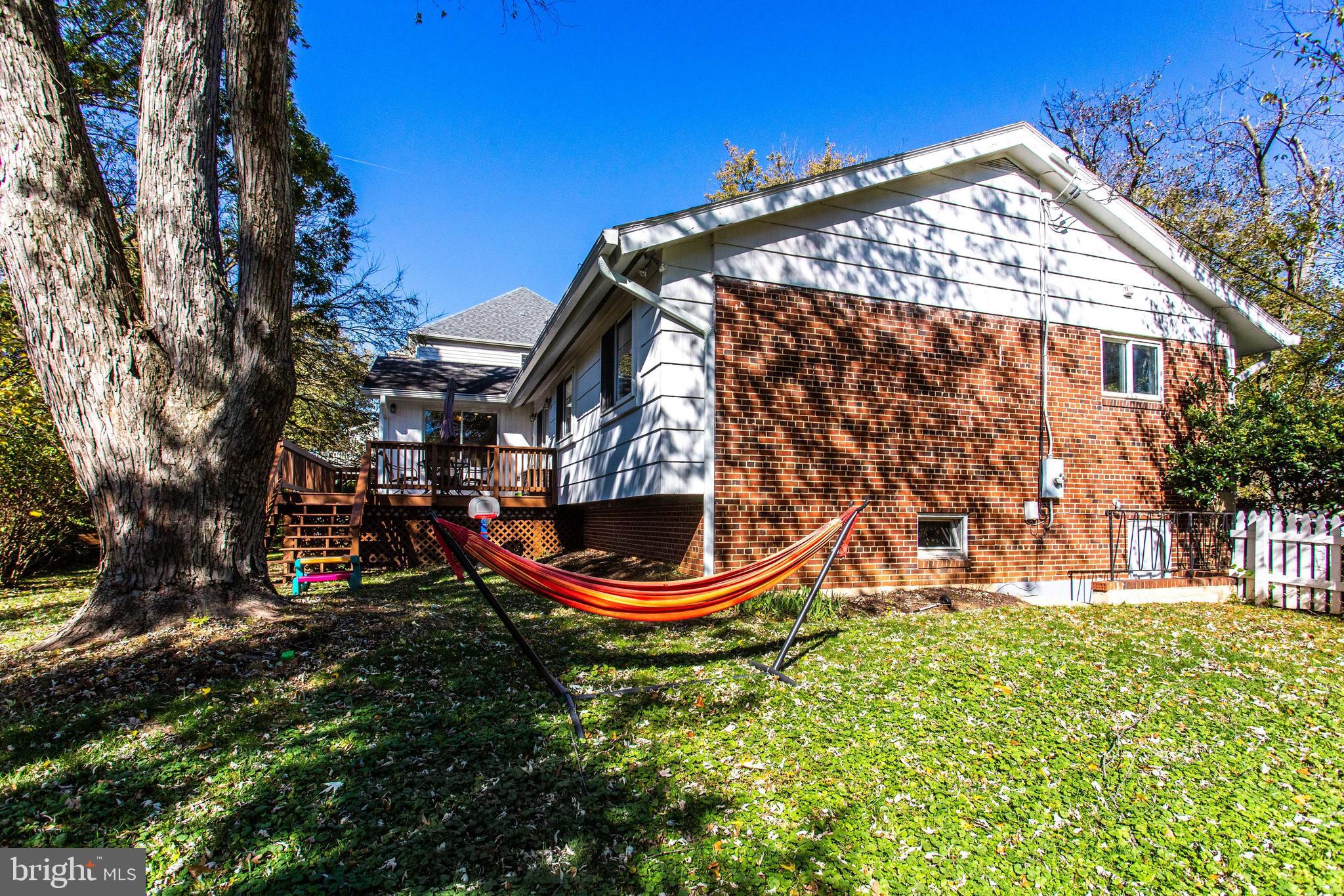 DEVON PARK - Residential Lease