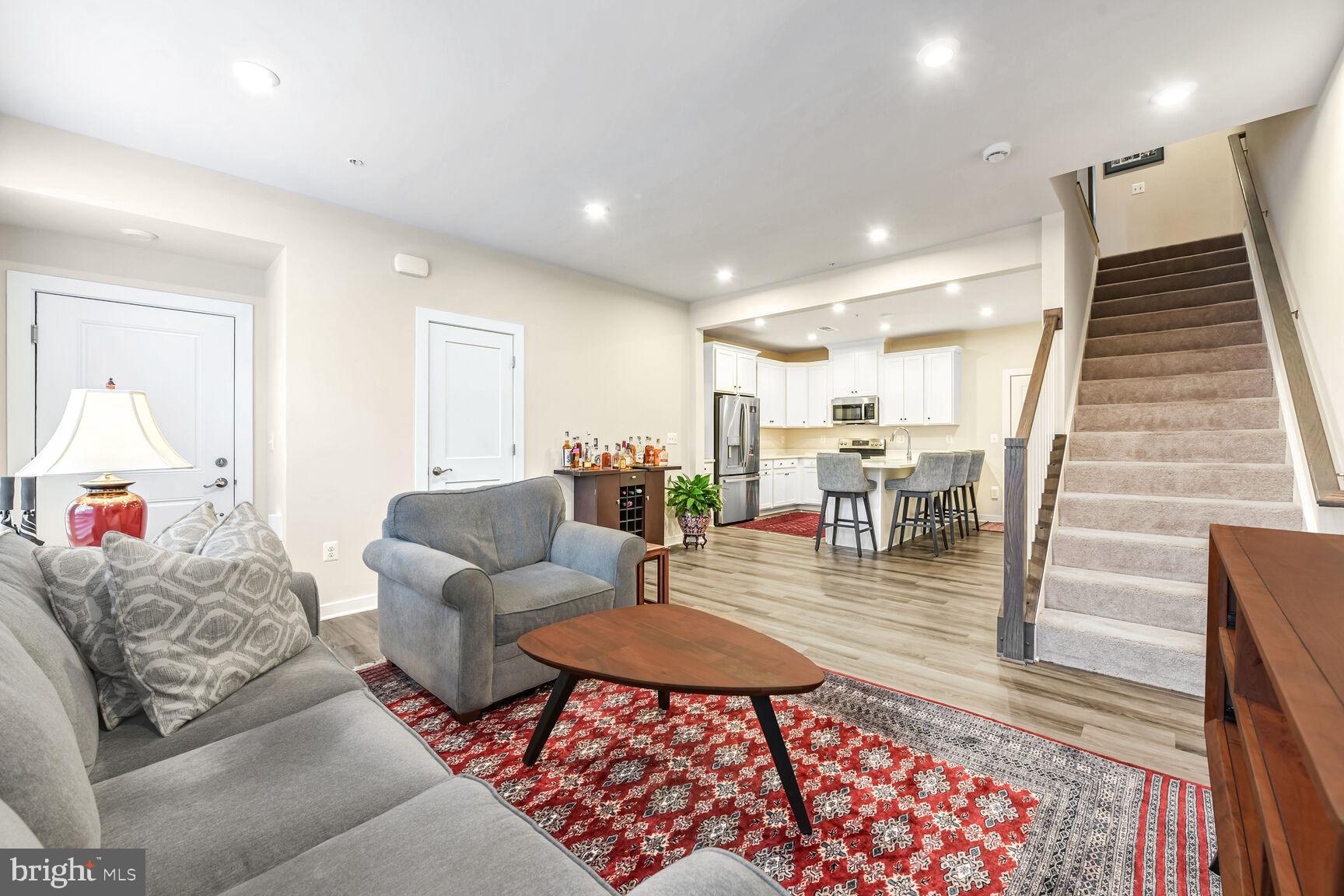 20276 NEWFOUNDLAND SQUARE