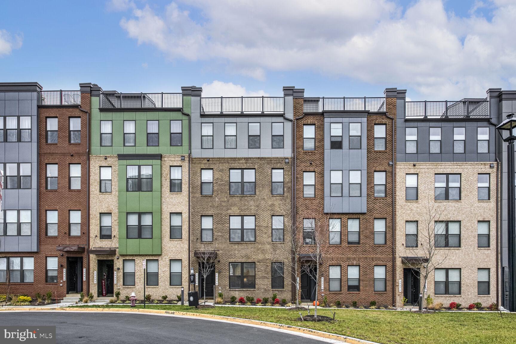 20276 NEWFOUNDLAND SQUARE