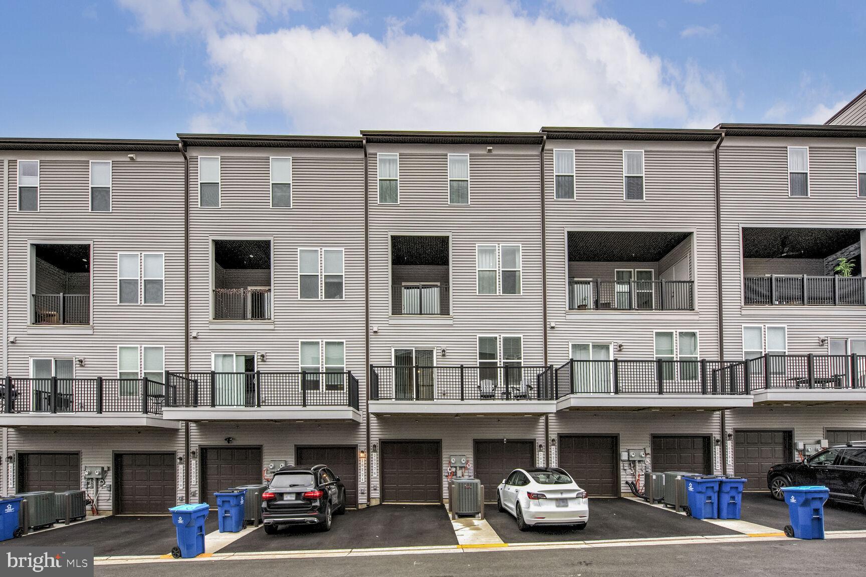 ASHBROOK PLACE - Residential