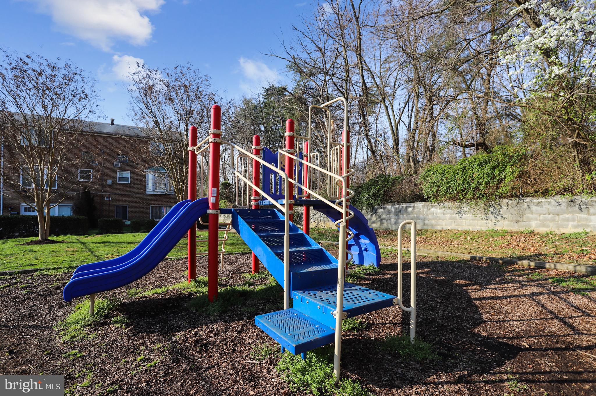 OLD TOWNE VILLAGE - Residential