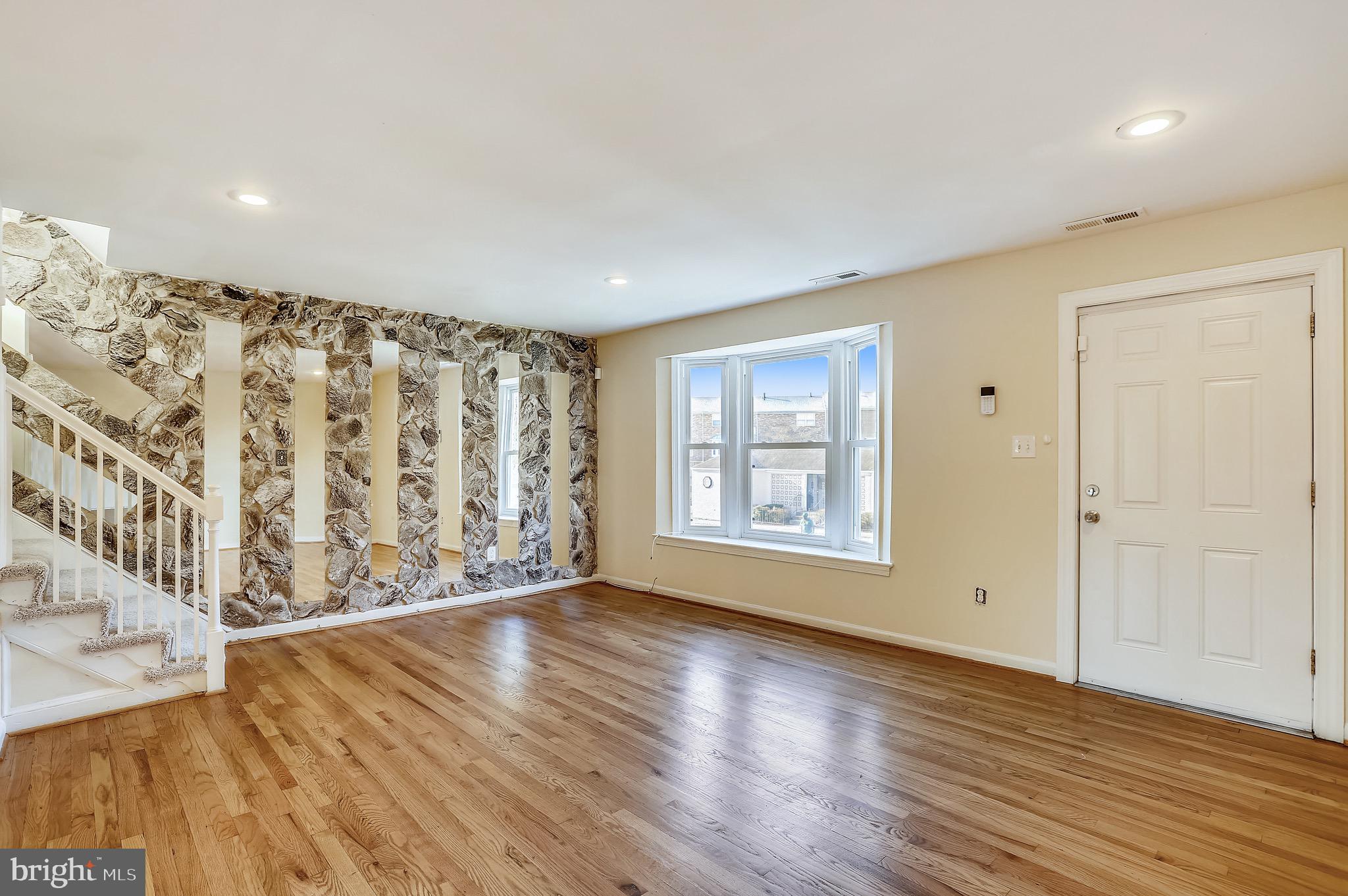 OLD TOWNE VILLAGE - Residential