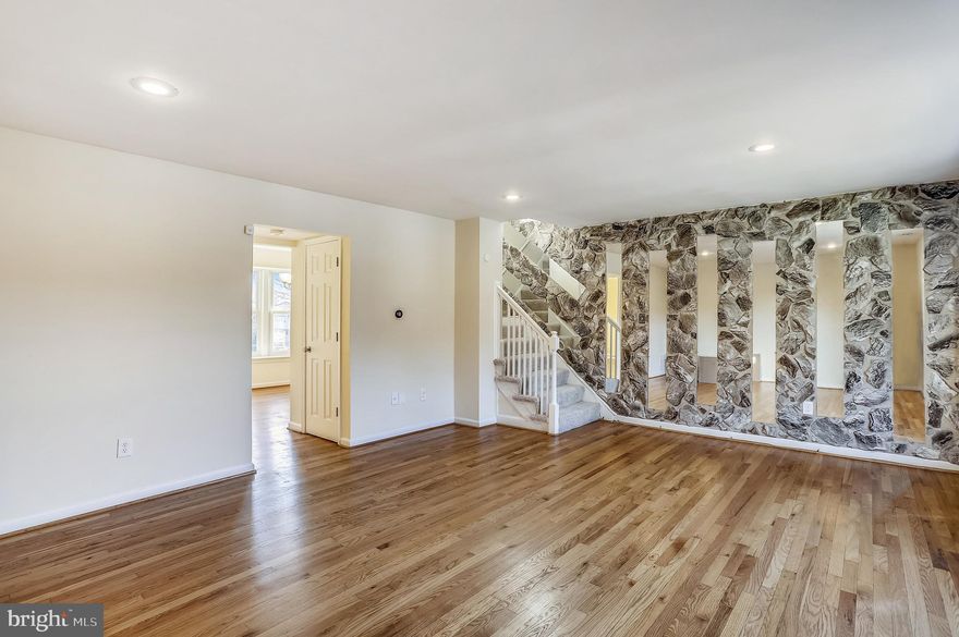 Alarm in the house... Community delinquency rate over 20%, Loans will work: Navy Federal Credit Union loan, 10%/20% conventional loan, and VA loan. Nice two level updated kitchen and baths, new carpet, freshly painted and so much more... Condo fee covers water, exterior maintenance, snow, trash, master policy. Great location! 5 minutes to 495, Ritchie Marlboro shopping center (Ritchie Station), and DC! Cash or conventional only, Not a FHA approved condominium...Investor's Dream, rental income $1800/month ($21,600/year)..text agent to show. Owner is licensed realtor