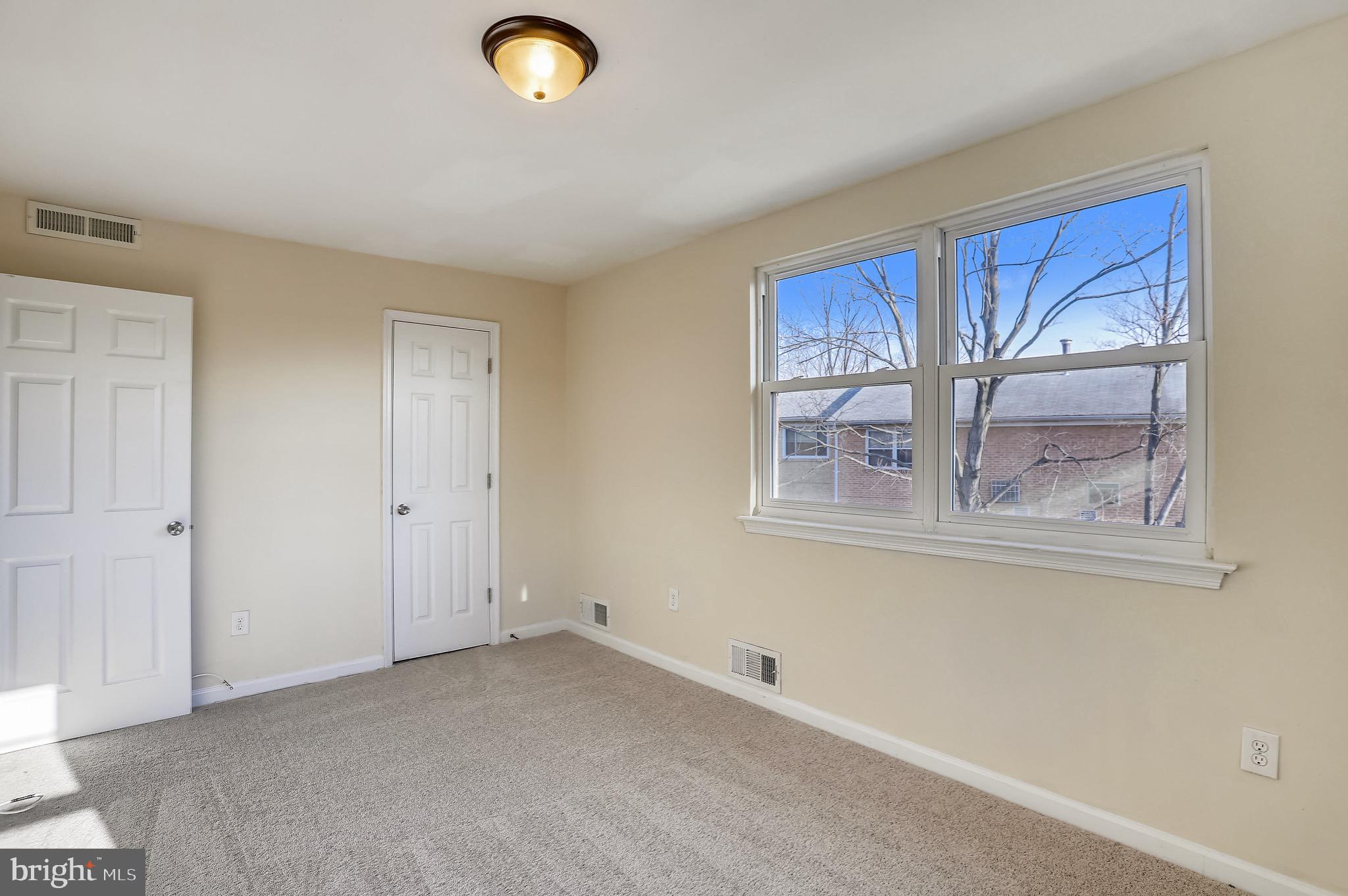 OLD TOWNE VILLAGE - Residential