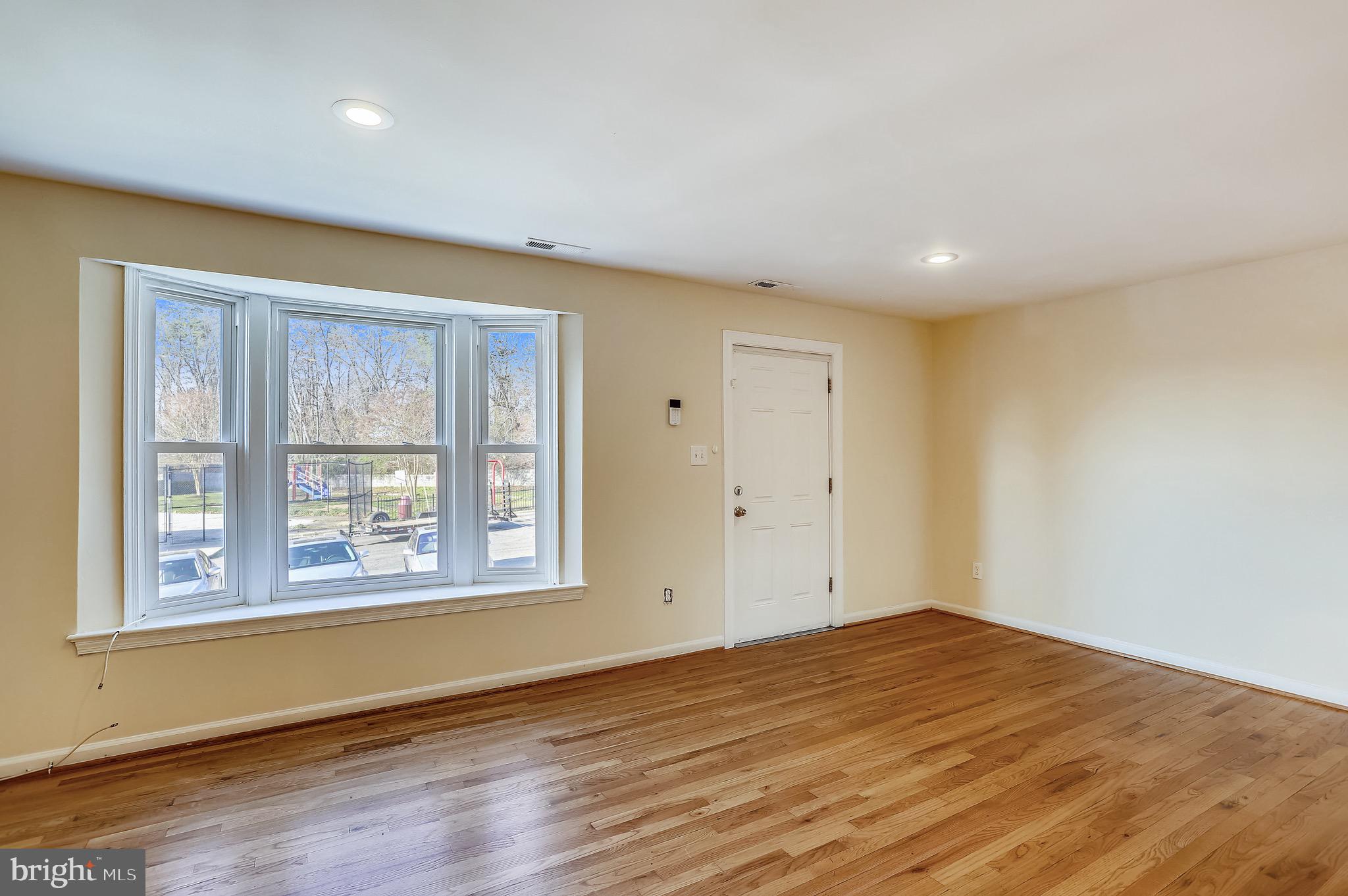 OLD TOWNE VILLAGE - Residential