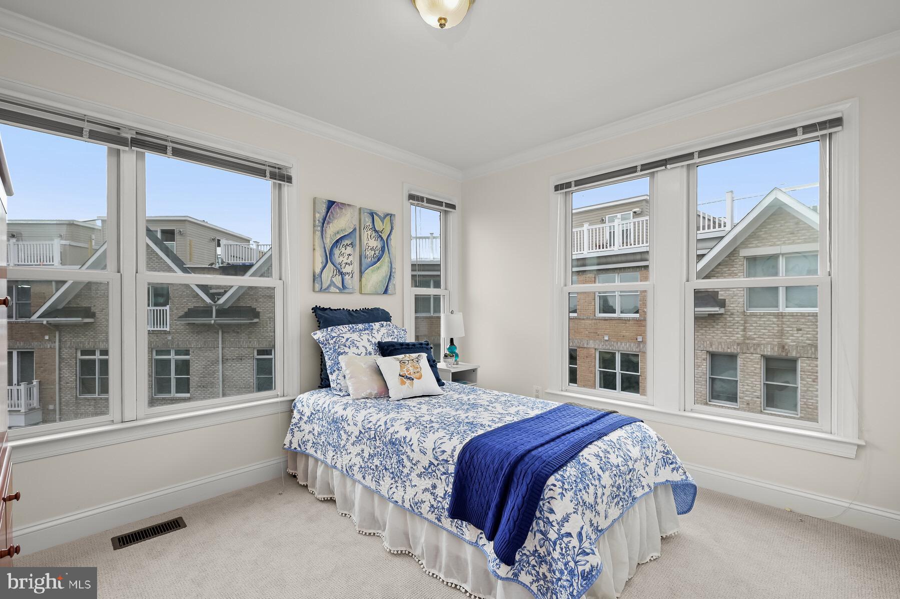 HARBORVIEW - Residential