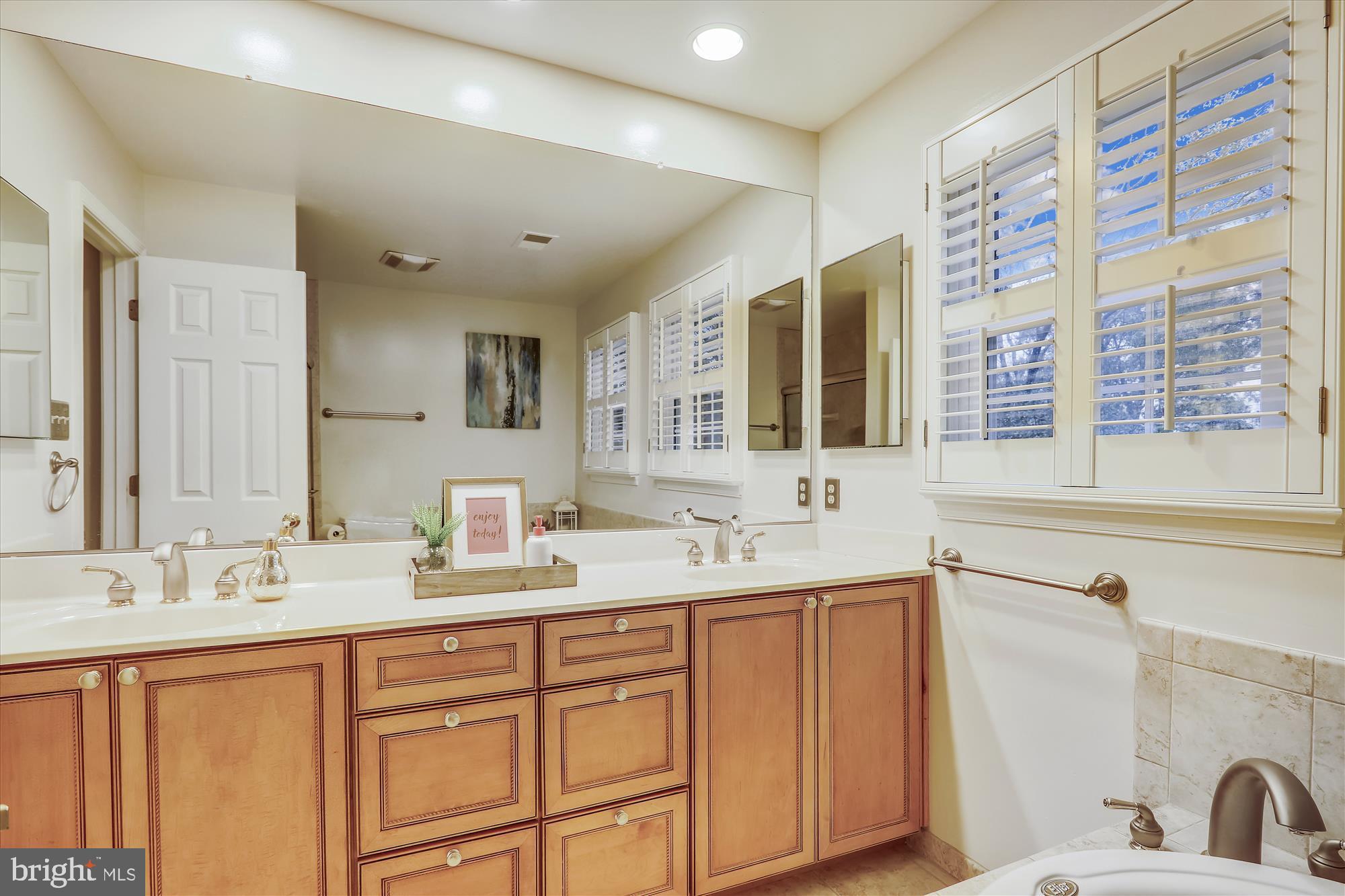 POPKINS FARM ESTATES - Residential Lease