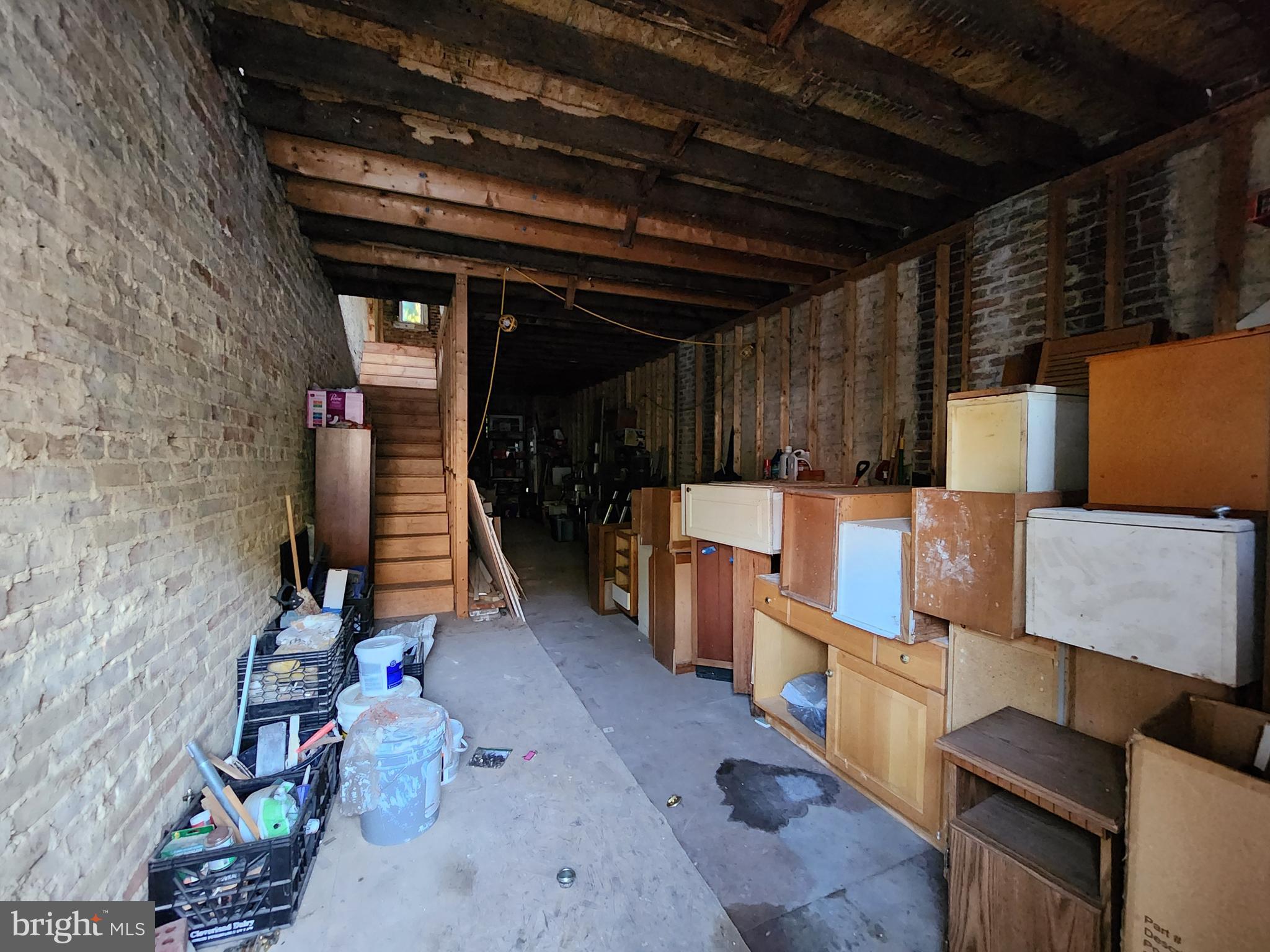 2520 W FAYETTE STREET