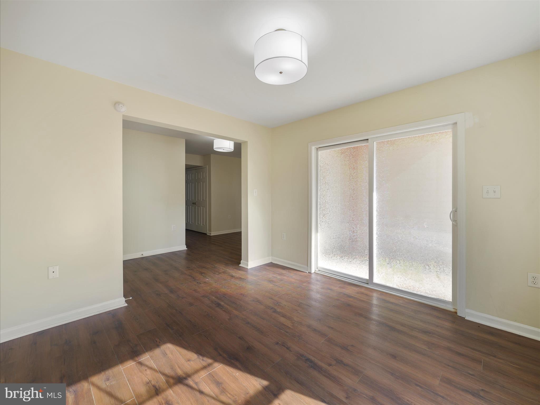 MANOR PARK - Residential