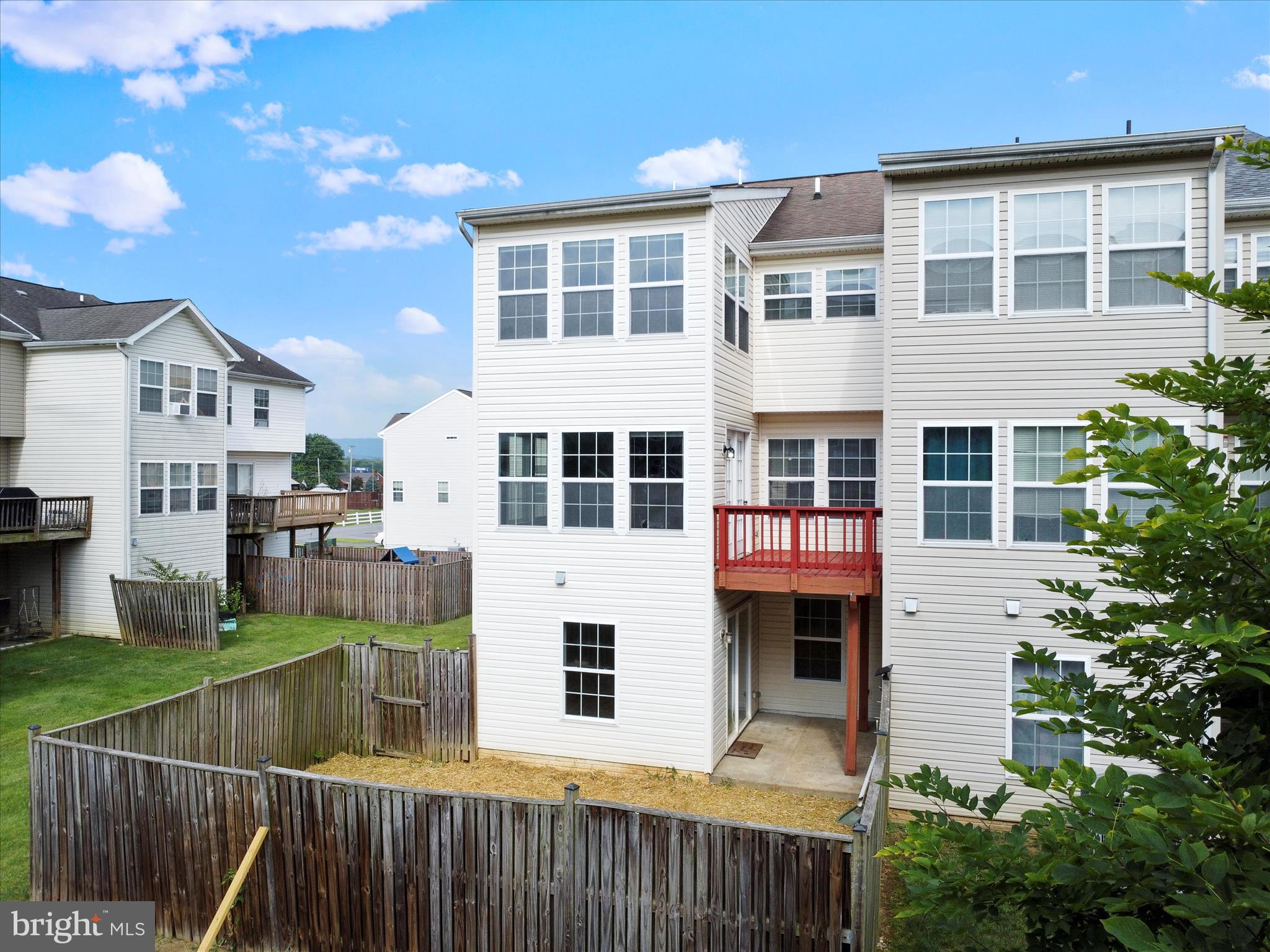 MANOR PARK - Residential