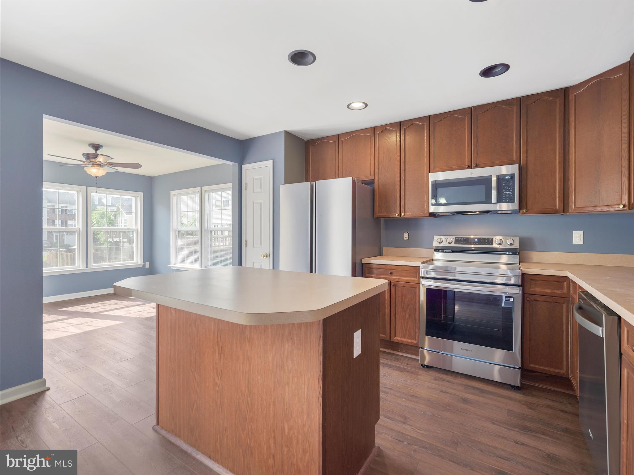 MANOR PARK - Residential