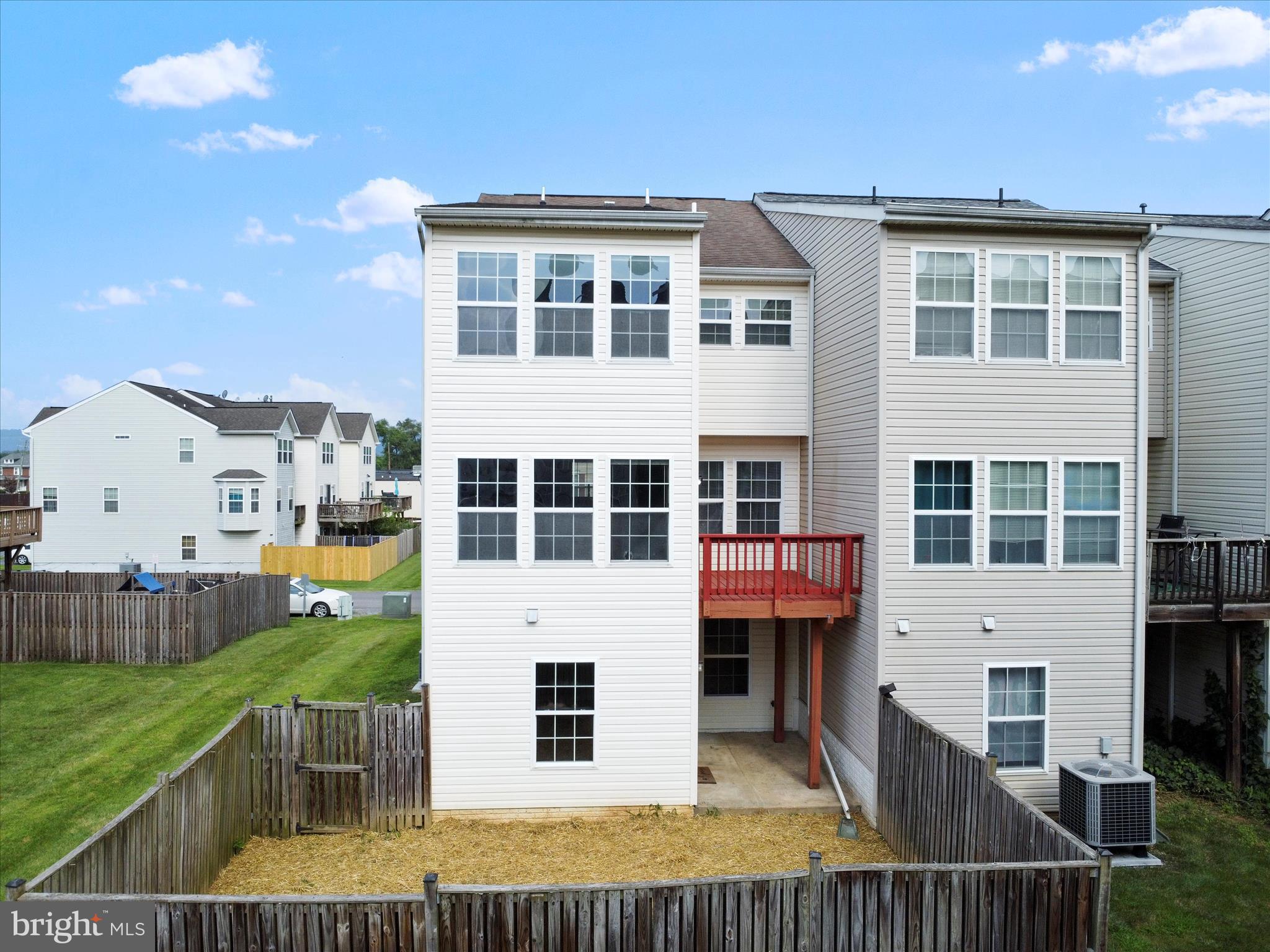 MANOR PARK - Residential