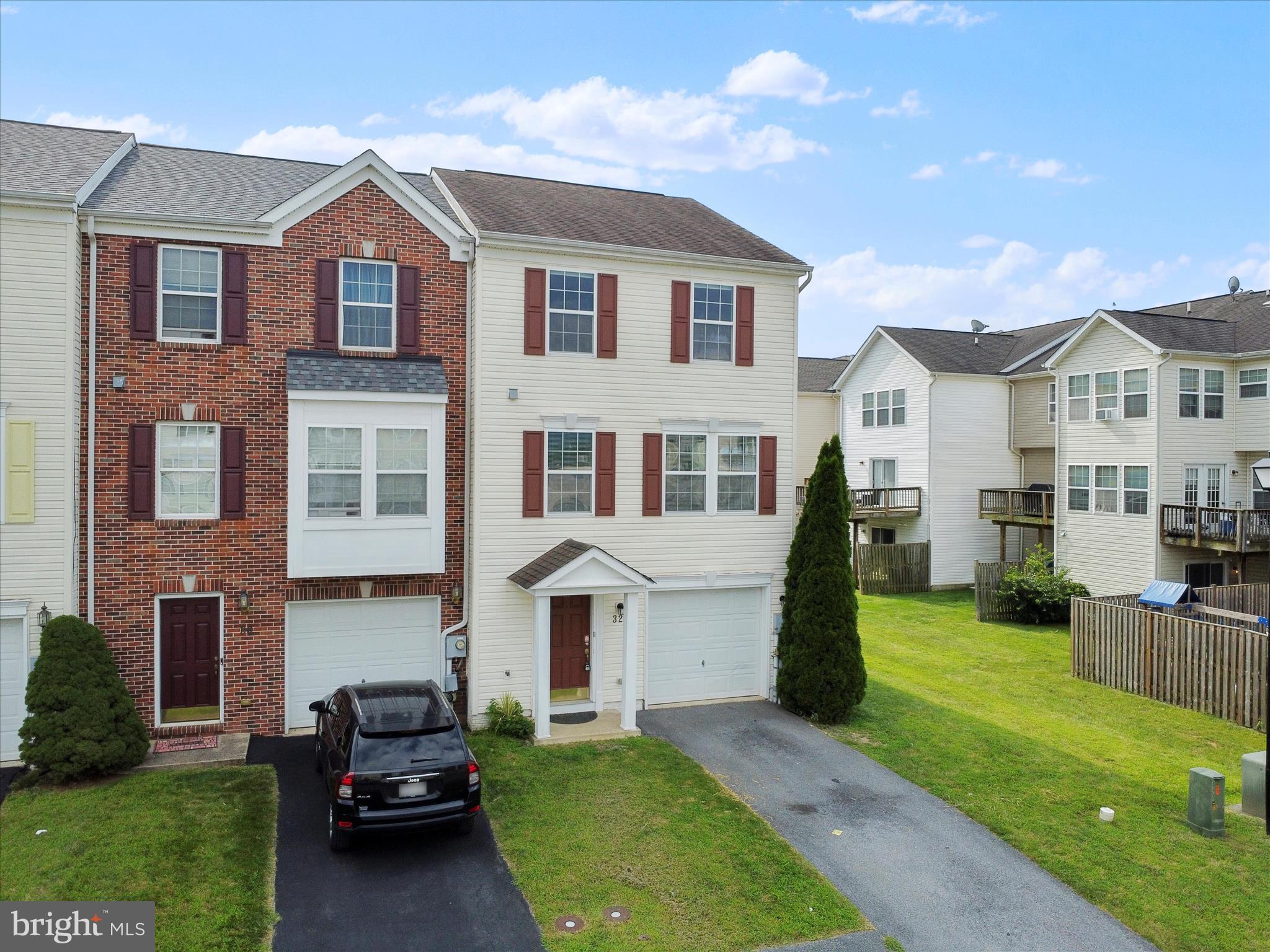 MANOR PARK - Residential