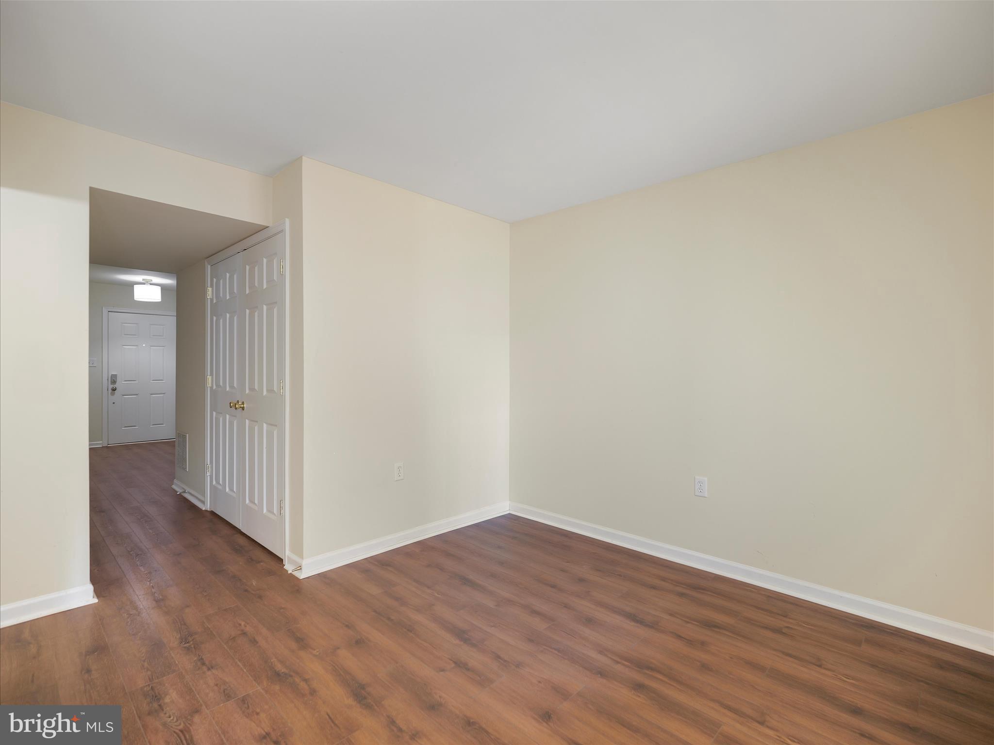 MANOR PARK - Residential