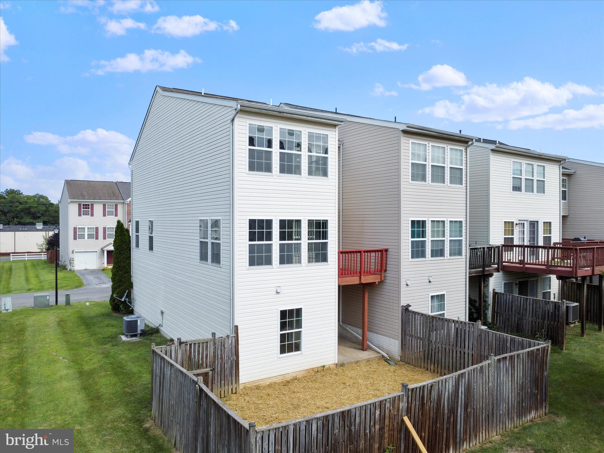 MANOR PARK - Residential